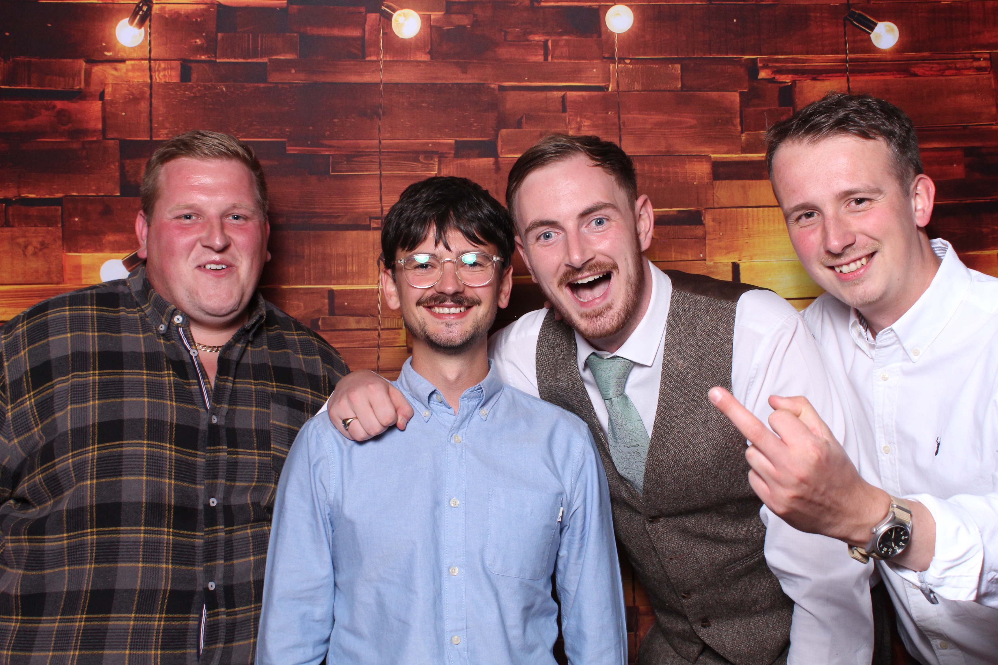 Keiran & Ellisha | View more photos from the event at gallery.magicimages.uk/u/MagicImages/Keiran-Ellisha