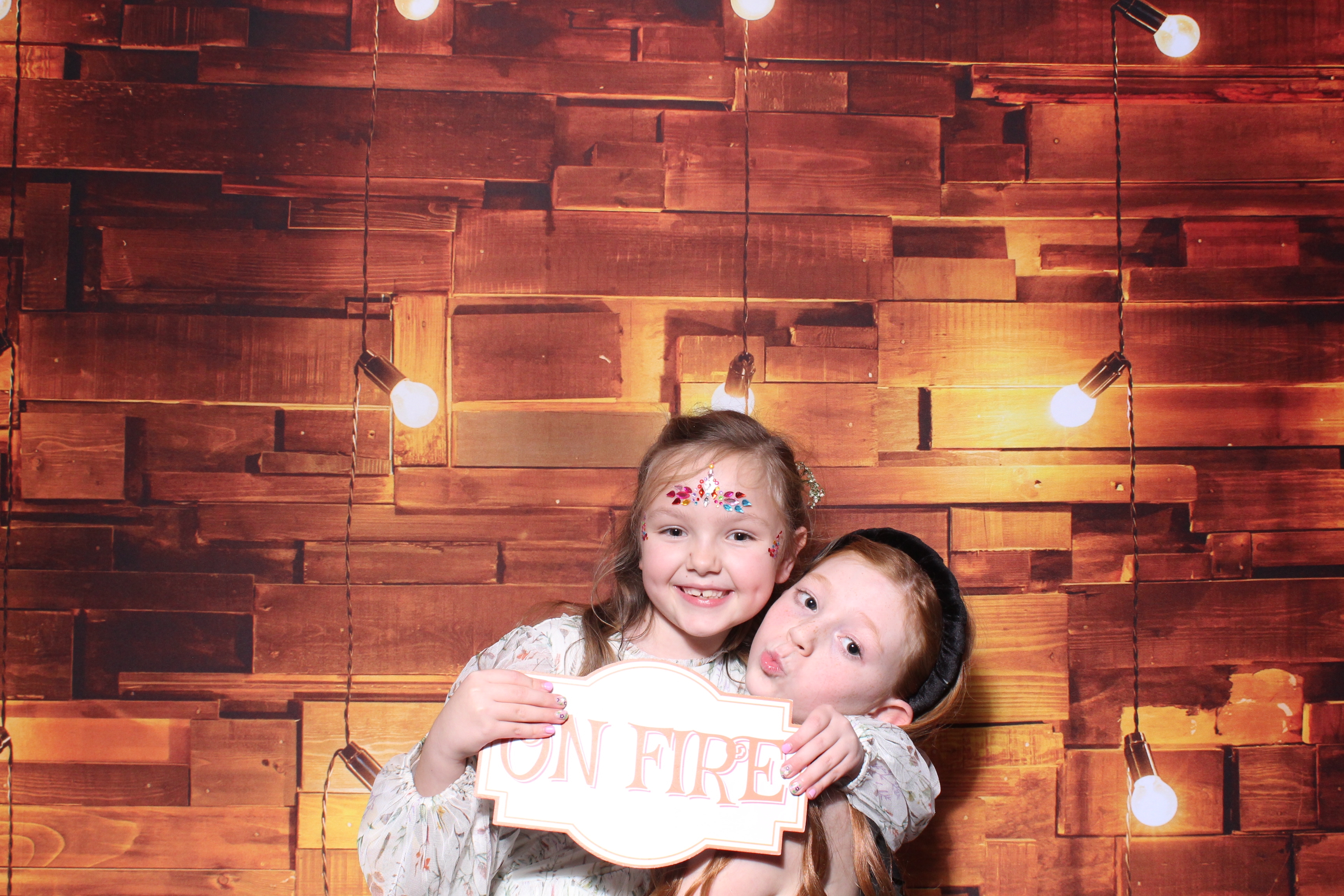 Levi & Chelsea  | View more photos from the event at gallery.magicimages.uk/u/MagicImages/Levi-Chelsea