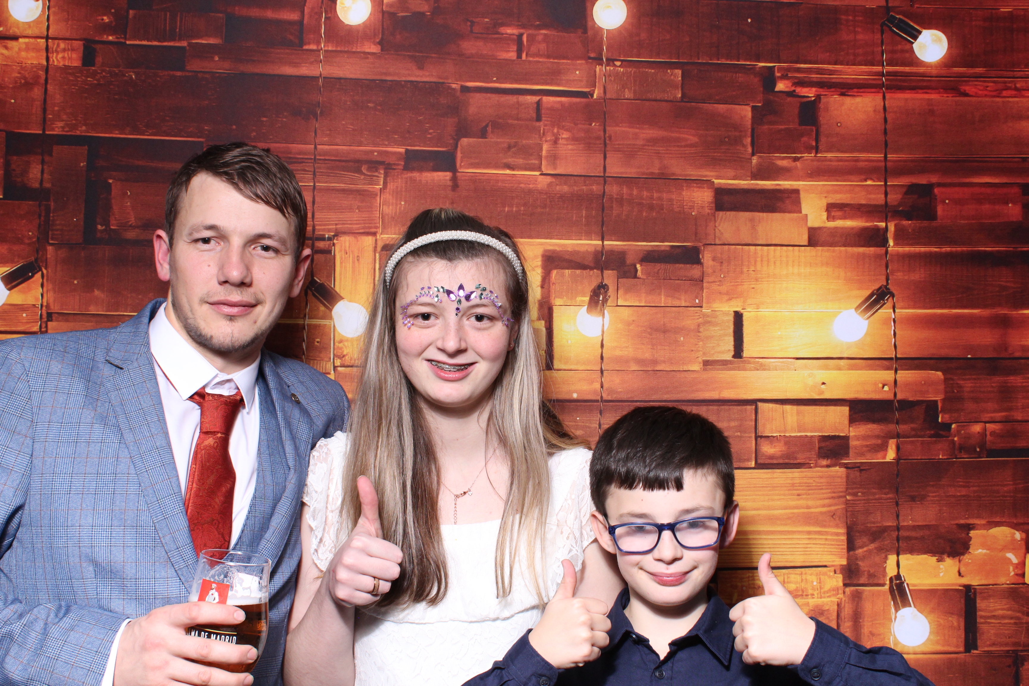 Levi & Chelsea  | View more photos from the event at gallery.magicimages.uk/u/MagicImages/Levi-Chelsea