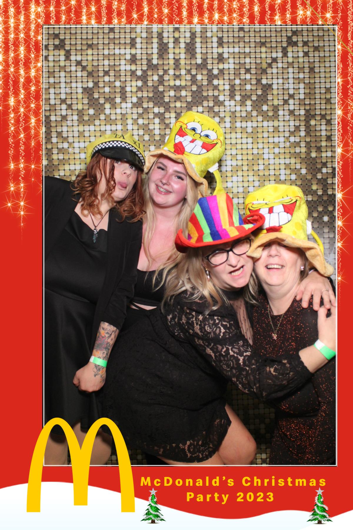 McDonalds Christmas Party  | View more photos from the event at gallery.magicimages.uk/u/MagicImages/McDonalds-Christmas-Party