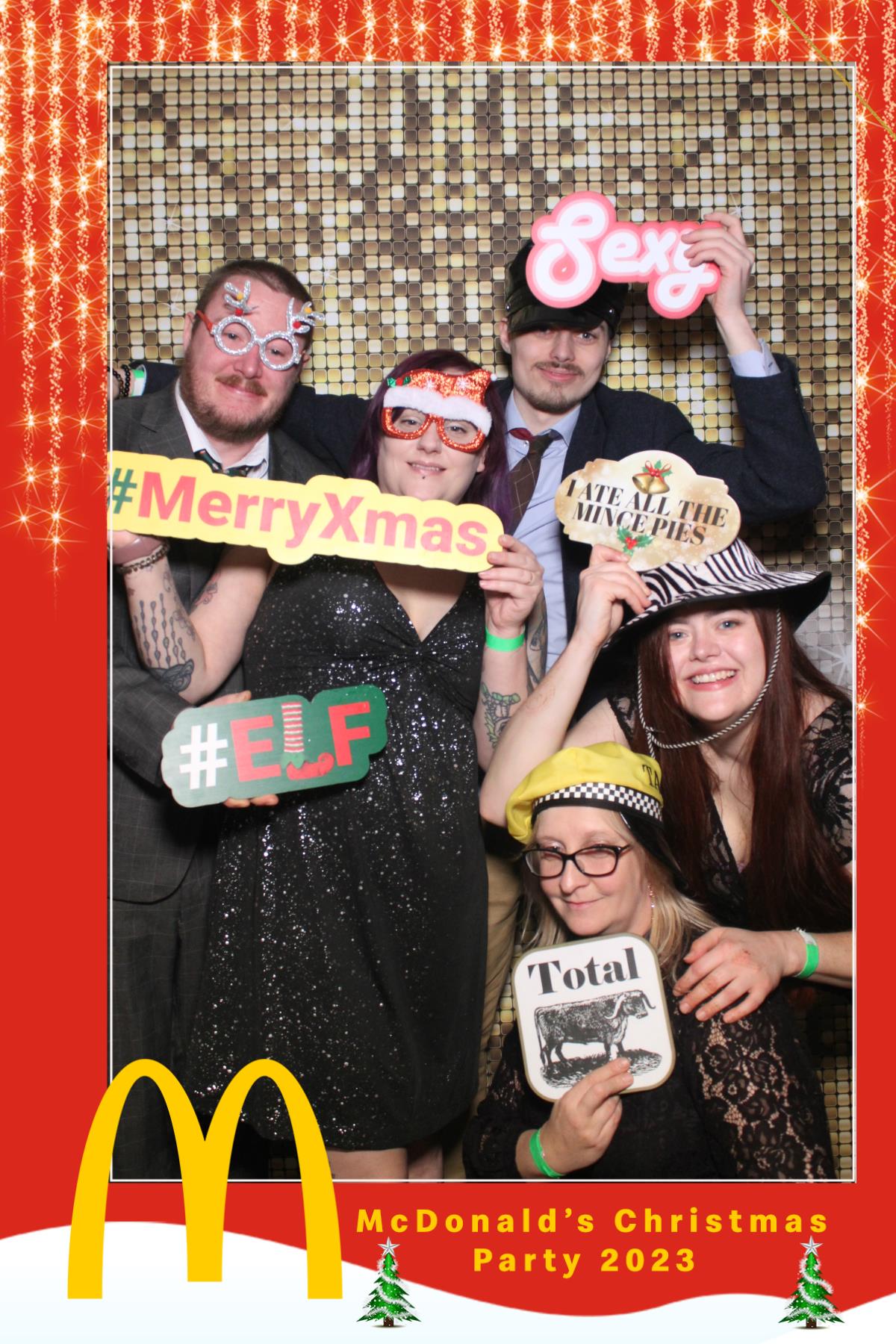 McDonalds Christmas Party  | View more photos from the event at gallery.magicimages.uk/u/MagicImages/McDonalds-Christmas-Party