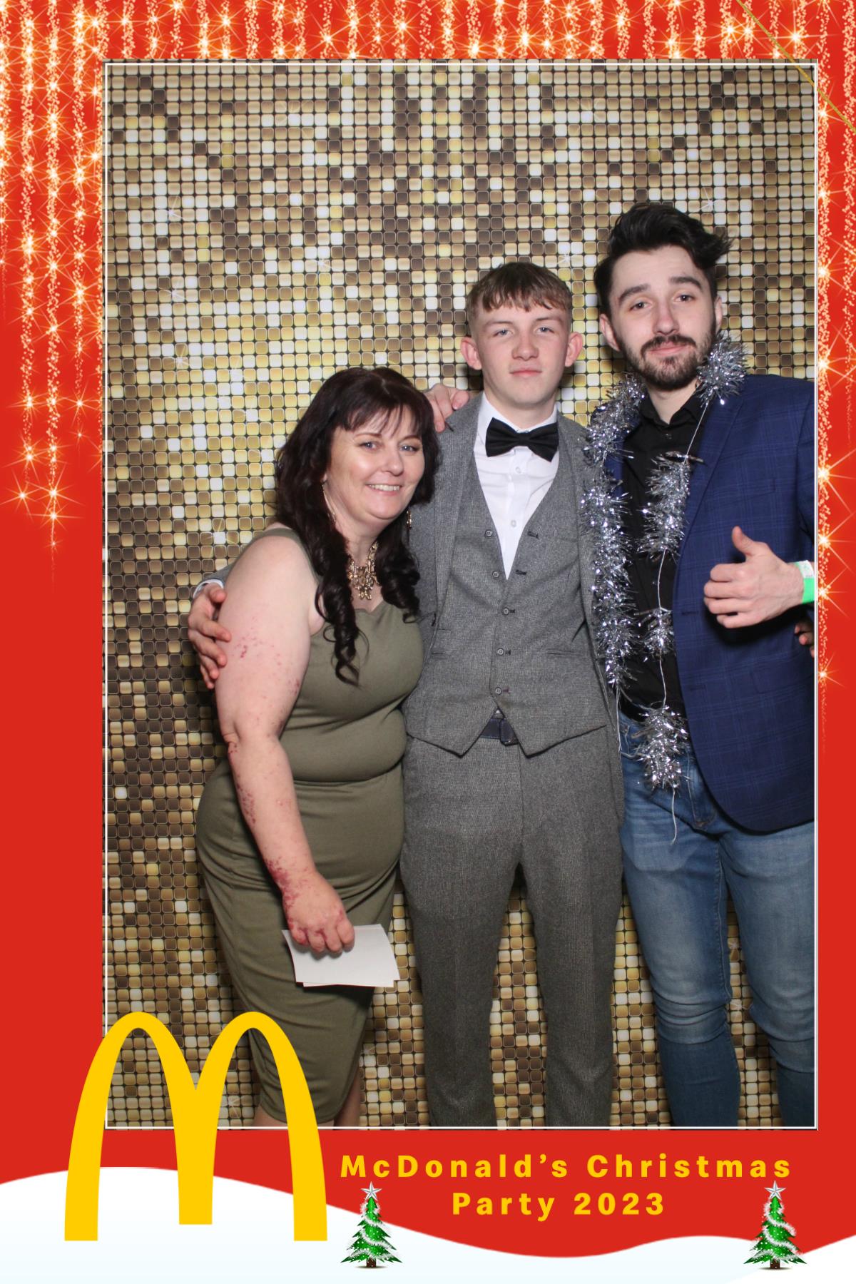 McDonalds Christmas Party  | View more photos from the event at gallery.magicimages.uk/u/MagicImages/McDonalds-Christmas-Party
