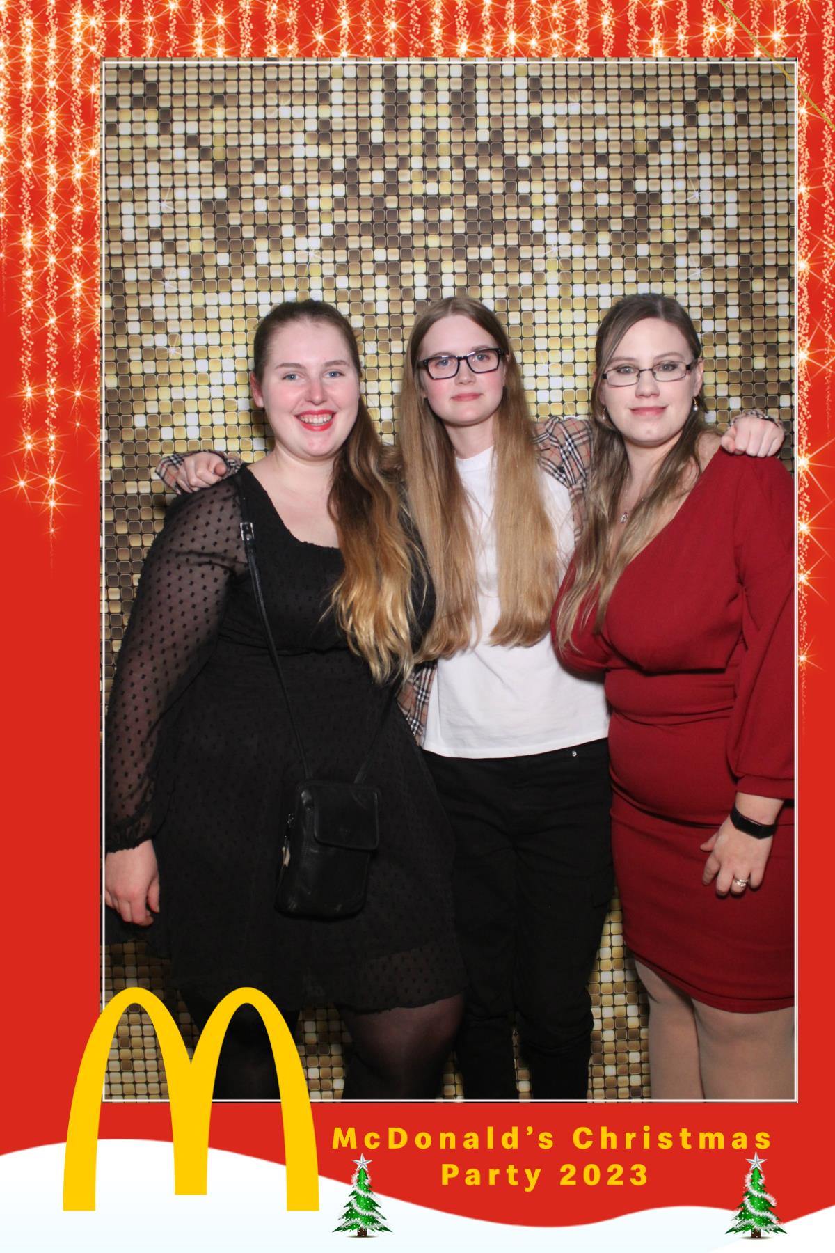 McDonalds Christmas Party  | View more photos from the event at gallery.magicimages.uk/u/MagicImages/McDonalds-Christmas-Party
