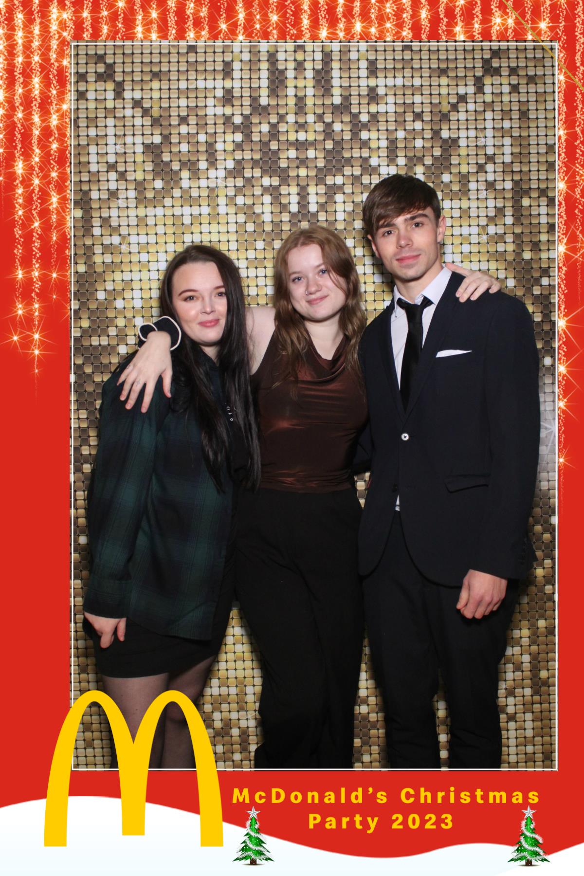 McDonalds Christmas Party  | View more photos from the event at gallery.magicimages.uk/u/MagicImages/McDonalds-Christmas-Party