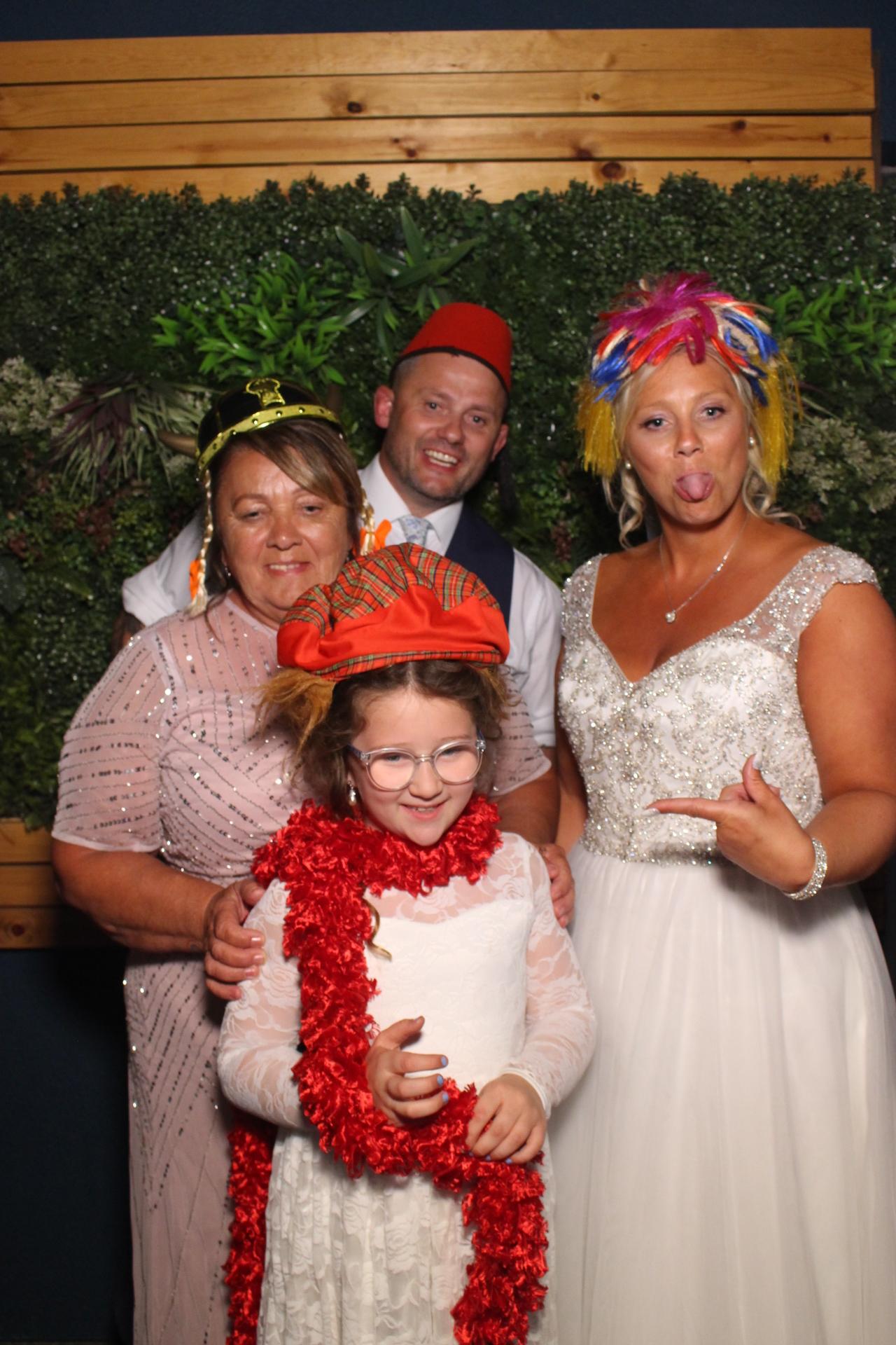 Michelle and Dave's wedding | View more photos from the event at gallery.magicimages.uk/u/MagicImages/Michelle-and-Daves-wedding
