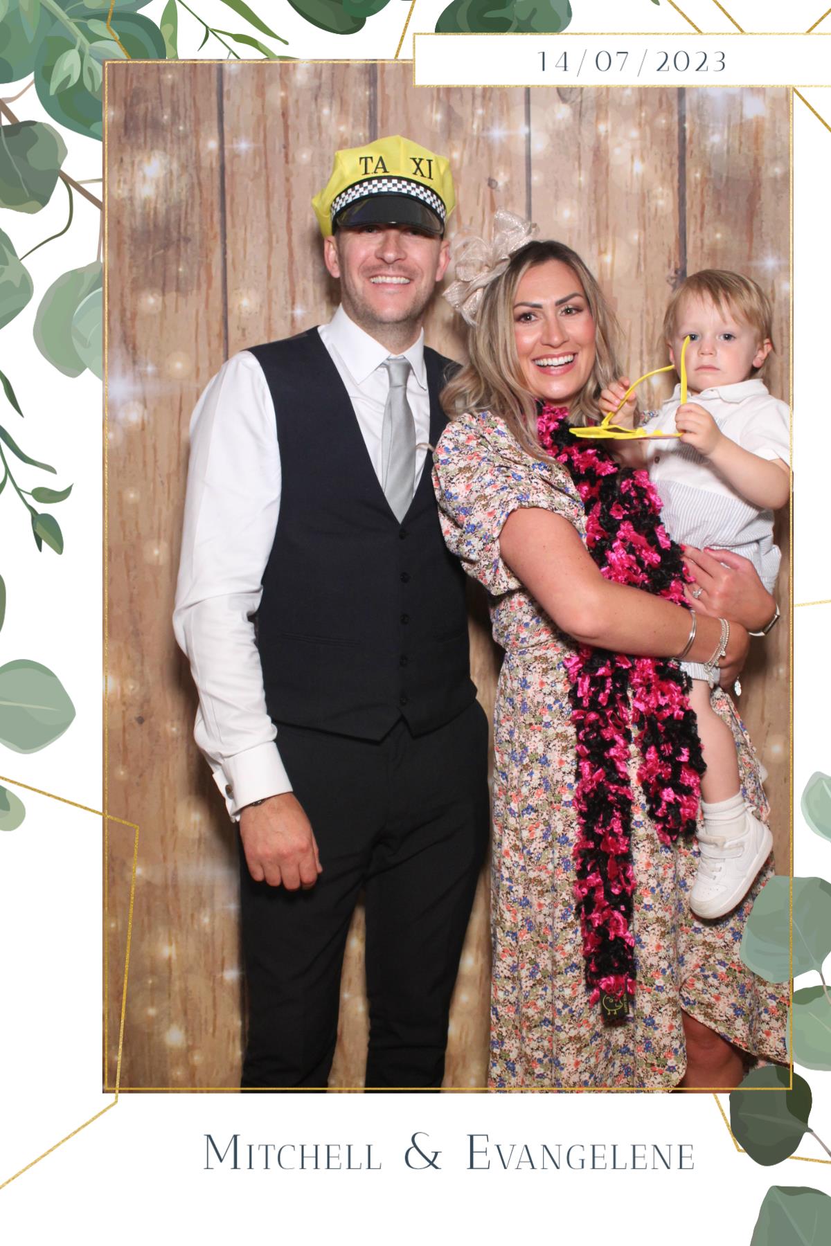 Mitchell & Evangelene  | View more photos from the event at gallery.magicimages.uk/u/MagicImages/Mitchell-Evangelene