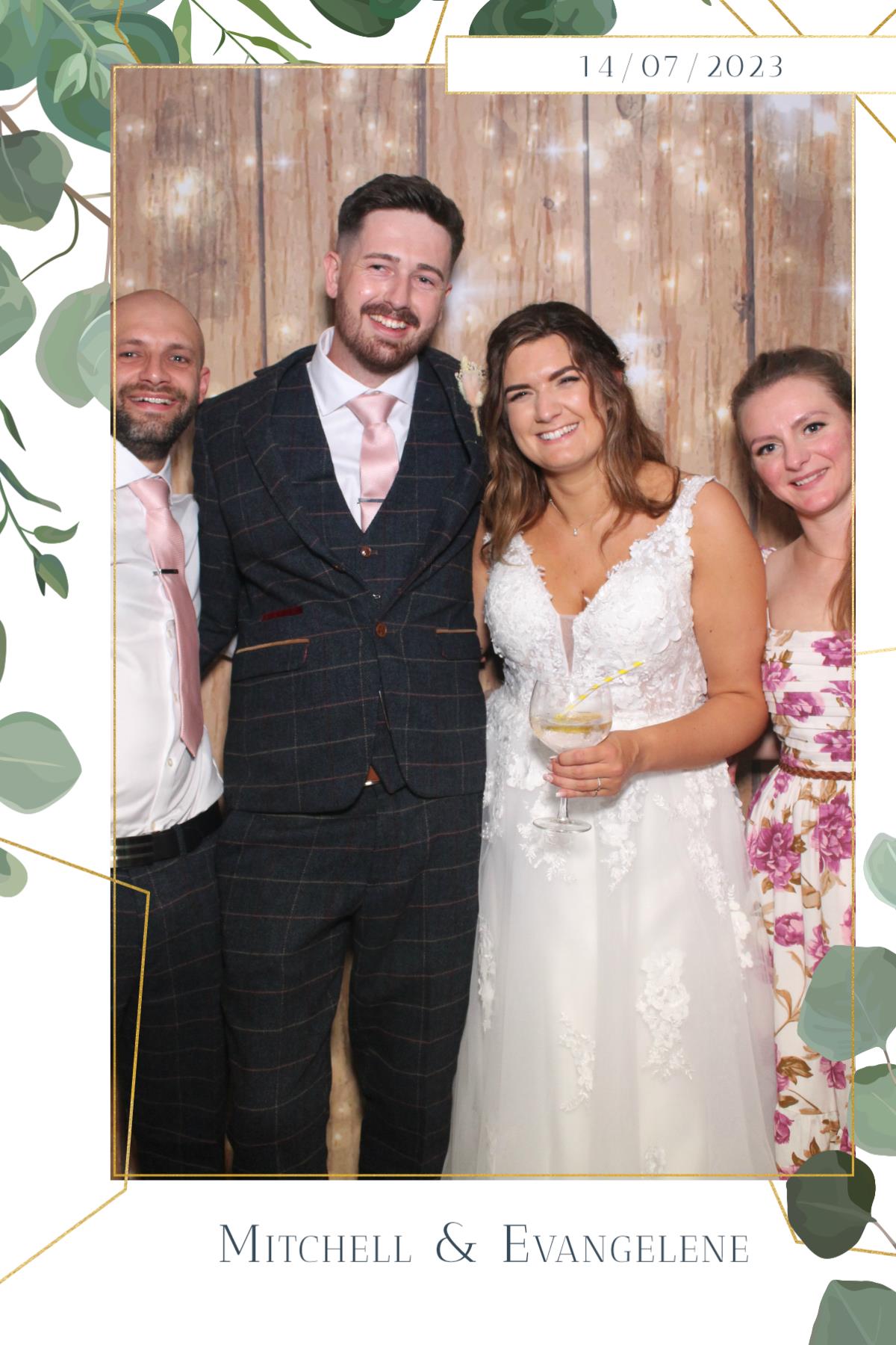 Mitchell & Evangelene  | View more photos from the event at gallery.magicimages.uk/u/MagicImages/Mitchell-Evangelene