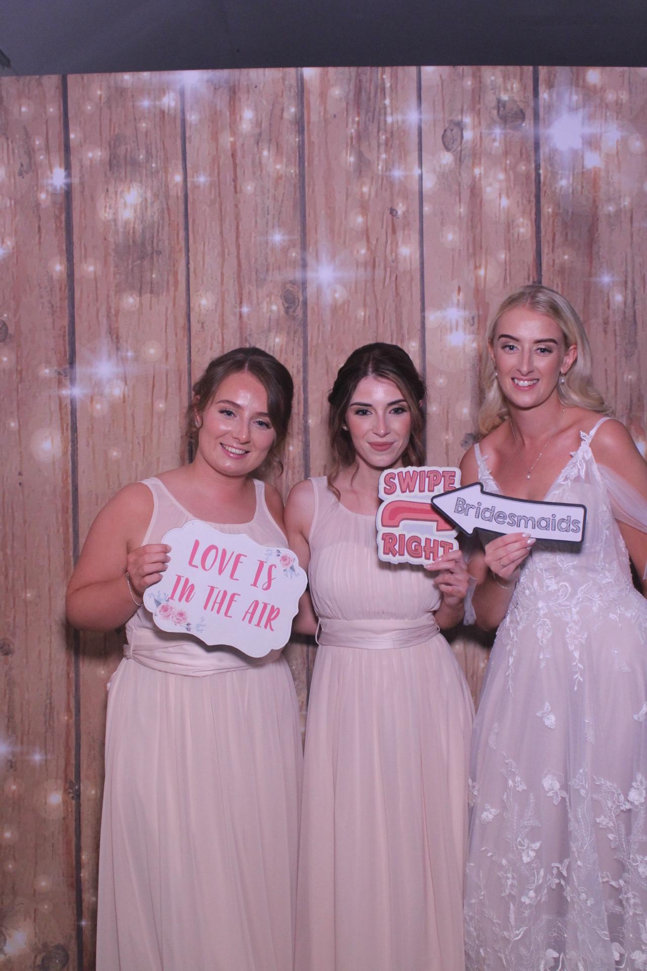 Mr & Mrs Austin  | View more photos from the event at gallery.magicimages.uk/u/MagicImages/Mr-Mrs-Austin