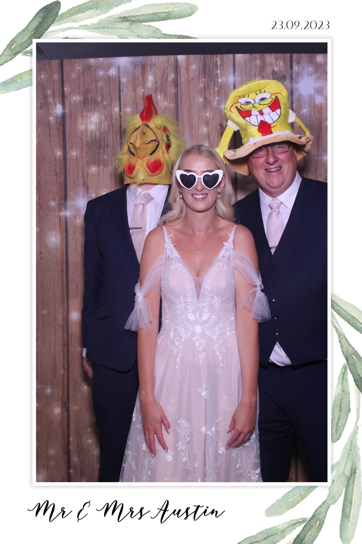 Mr & Mrs Austin  | View more photos from the event at gallery.magicimages.uk/u/MagicImages/Mr-Mrs-Austin