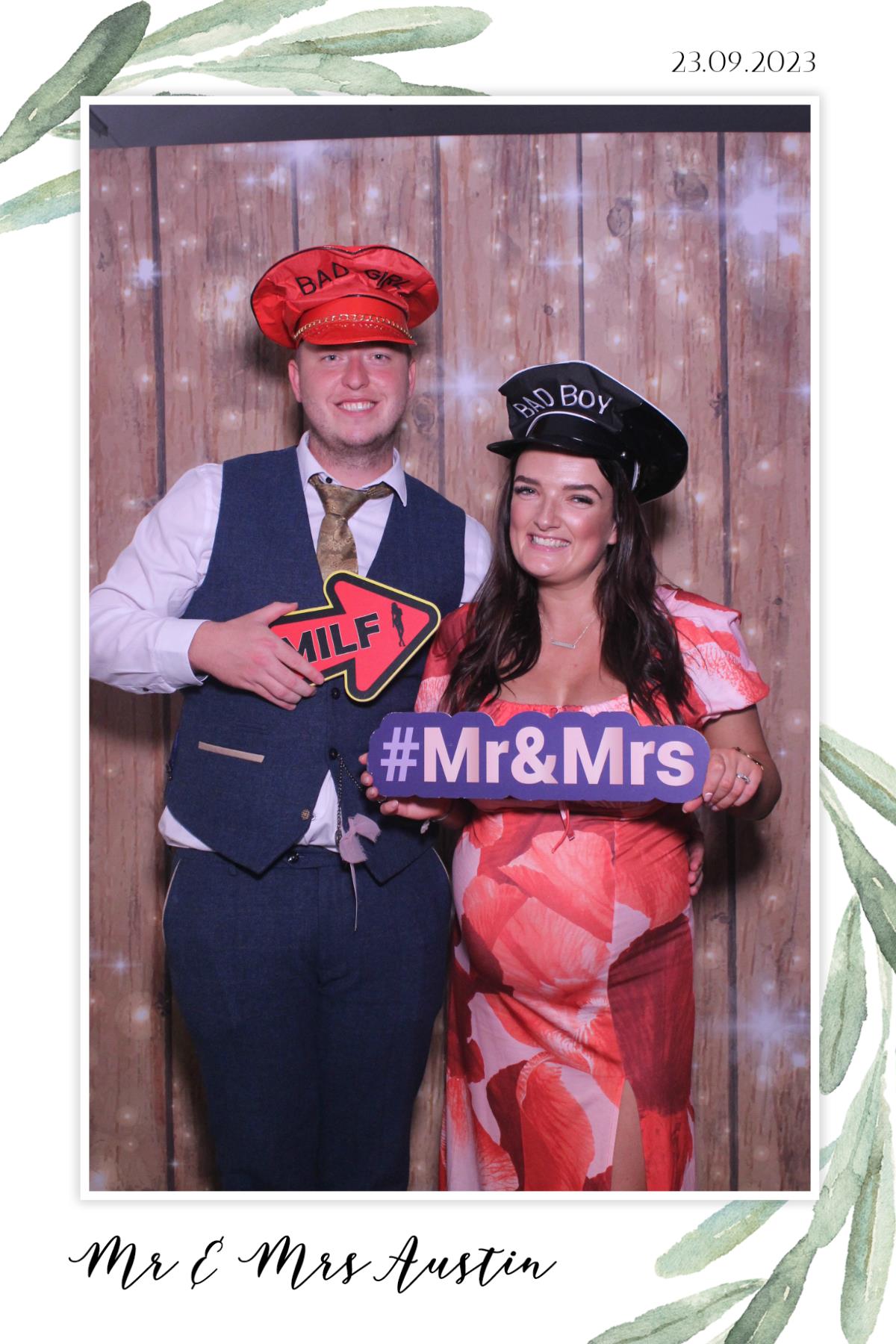 Mr & Mrs Austin  | View more photos from the event at gallery.magicimages.uk/u/MagicImages/Mr-Mrs-Austin