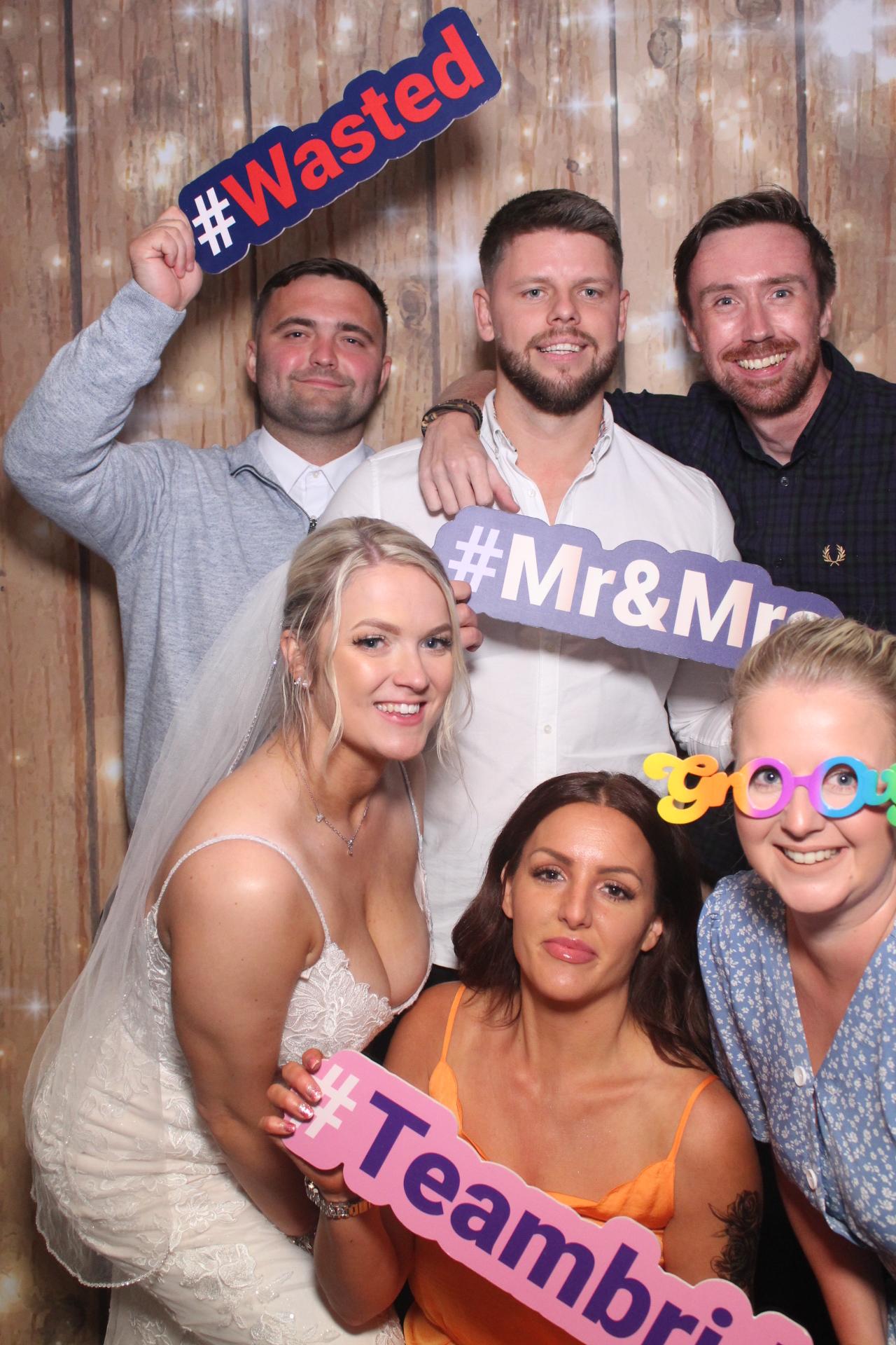Mr & Mrs Harker  | View more photos from the event at gallery.magicimages.uk/u/MagicImages/Mr-Mrs-Harker