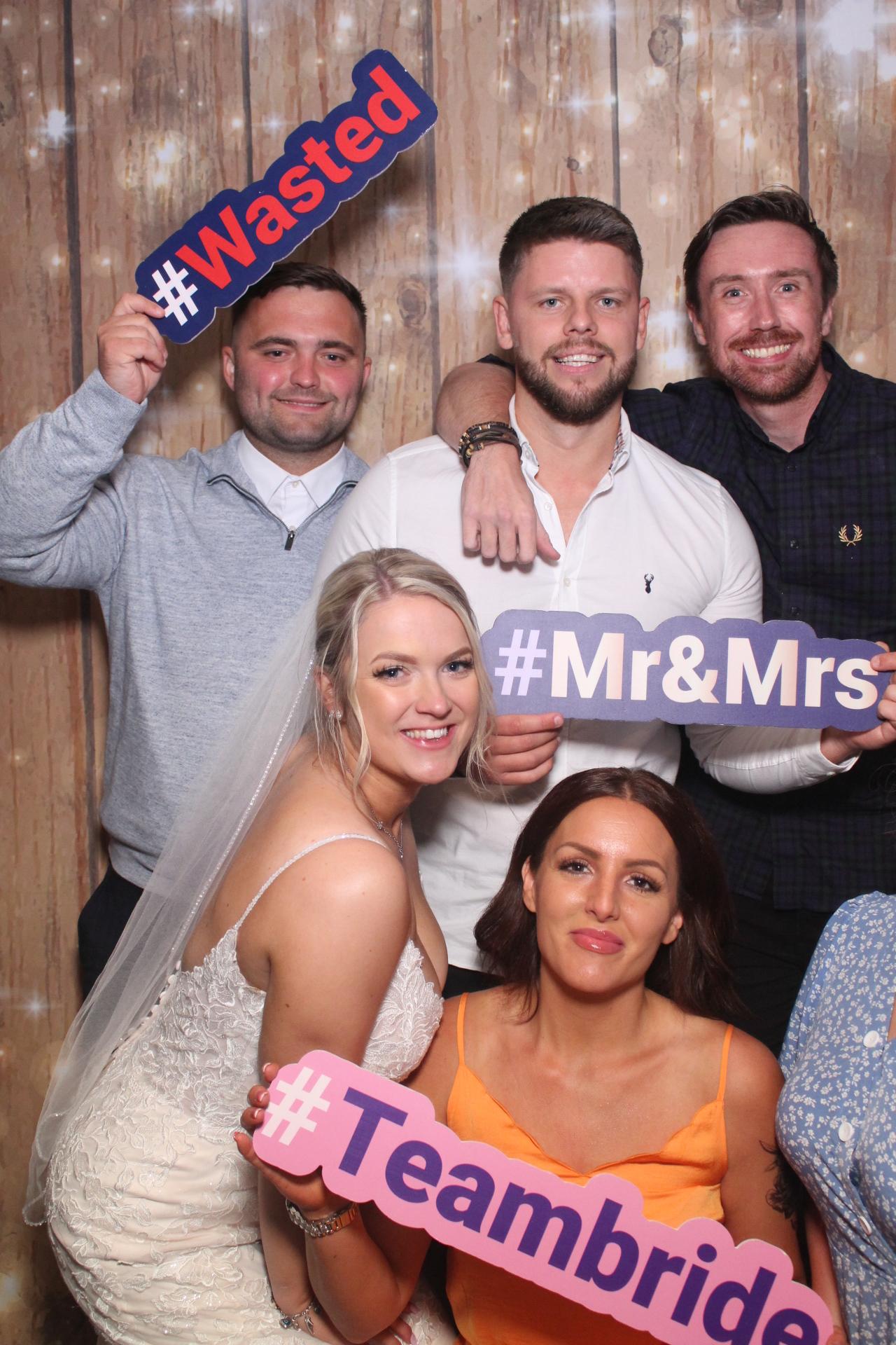 Mr & Mrs Harker  | View more photos from the event at gallery.magicimages.uk/u/MagicImages/Mr-Mrs-Harker