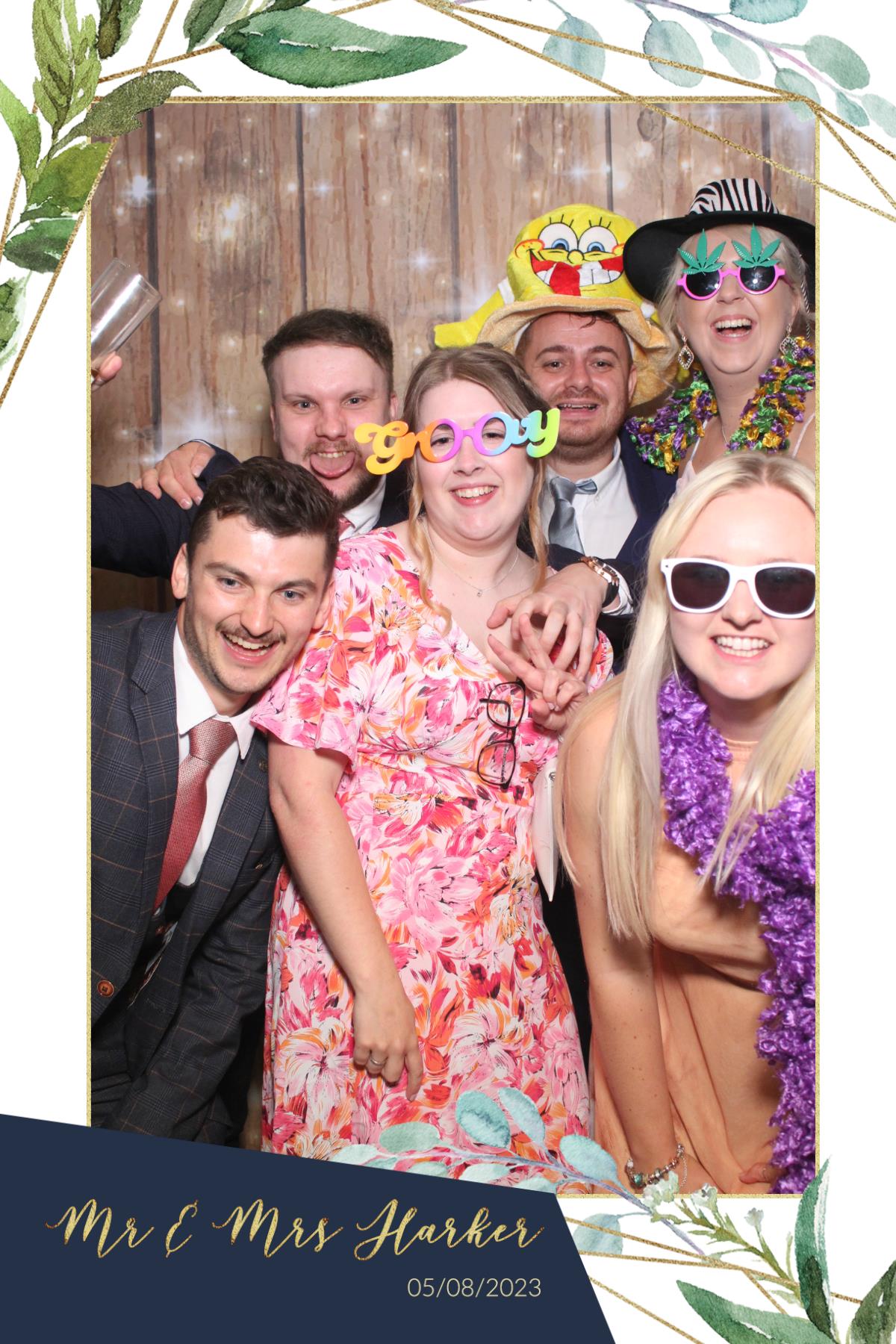 Mr & Mrs Harker  | View more photos from the event at gallery.magicimages.uk/u/MagicImages/Mr-Mrs-Harker