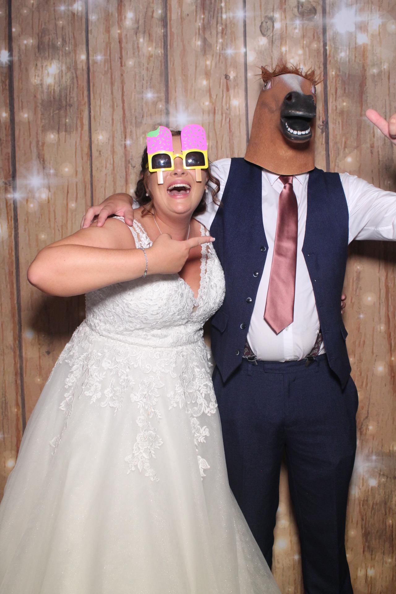 Mr & Mrs Mellor  | View more photos from the event at gallery.magicimages.uk/u/MagicImages/Mr-Mrs-Mellor
