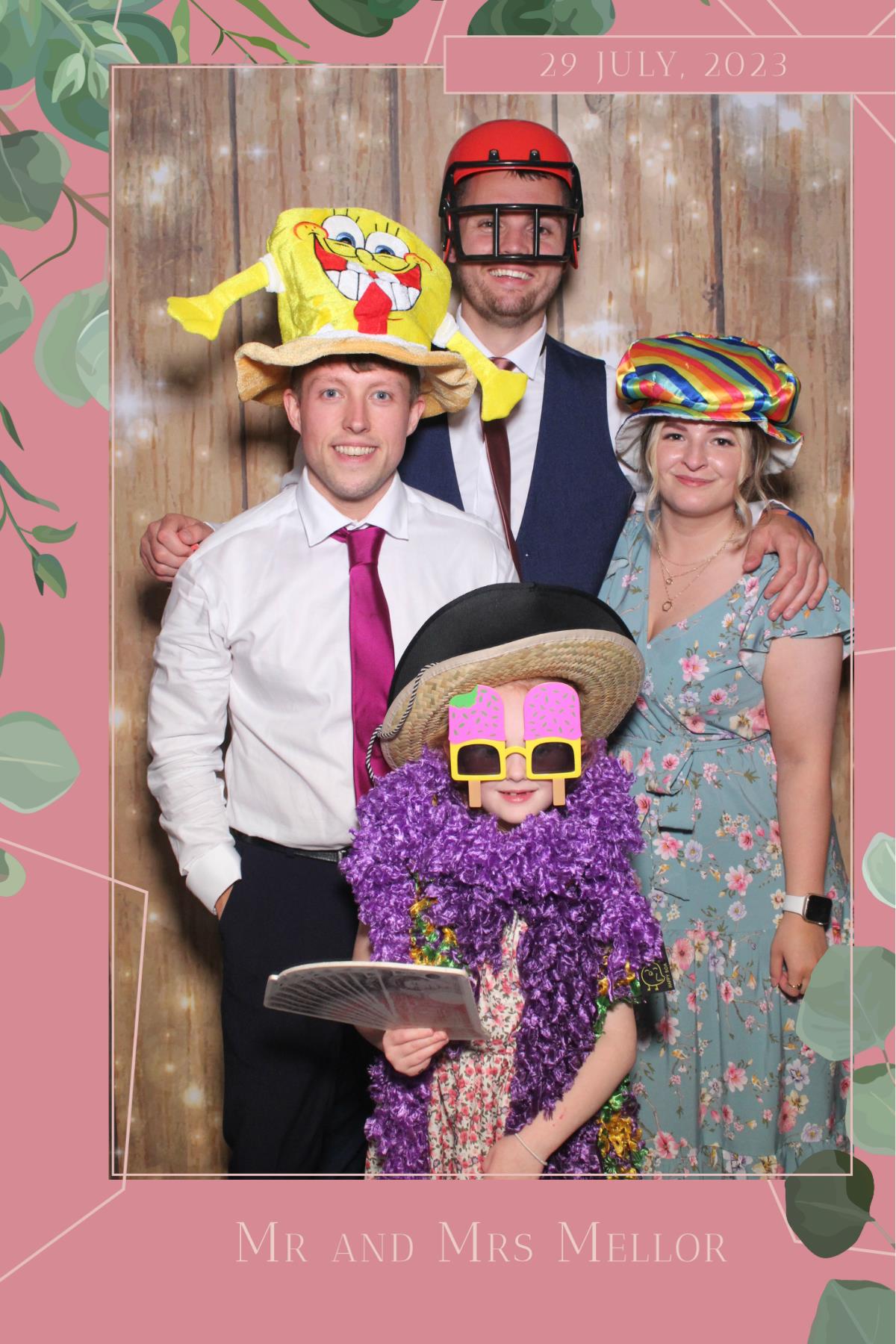 Mr & Mrs Mellor  | View more photos from the event at gallery.magicimages.uk/u/MagicImages/Mr-Mrs-Mellor