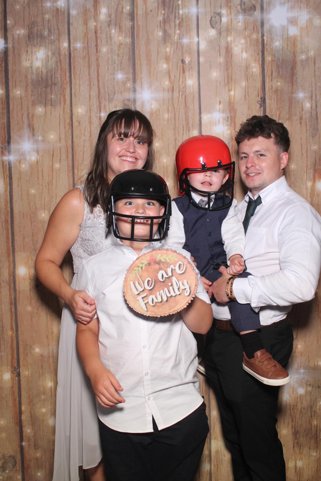 Mr & Mrs Mellor  | View more photos from the event at gallery.magicimages.uk/u/MagicImages/Mr-Mrs-Mellor