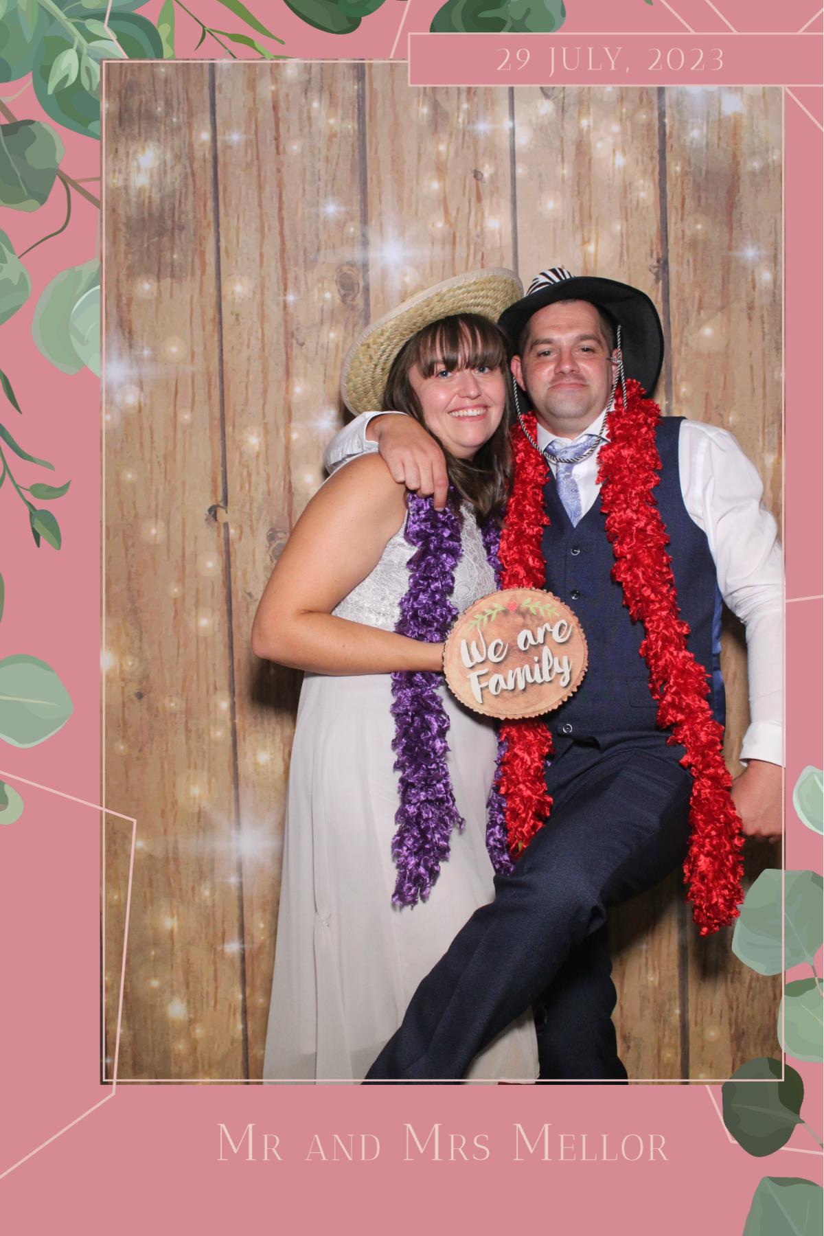 Mr & Mrs Mellor  | View more photos from the event at gallery.magicimages.uk/u/MagicImages/Mr-Mrs-Mellor