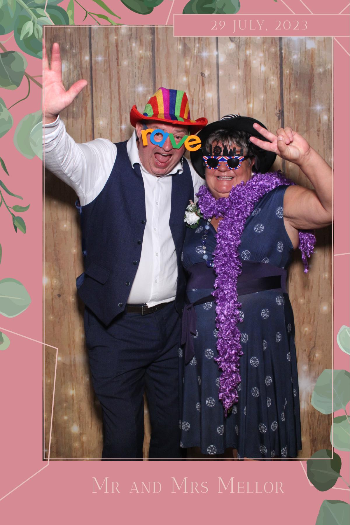 Mr & Mrs Mellor  | View more photos from the event at gallery.magicimages.uk/u/MagicImages/Mr-Mrs-Mellor