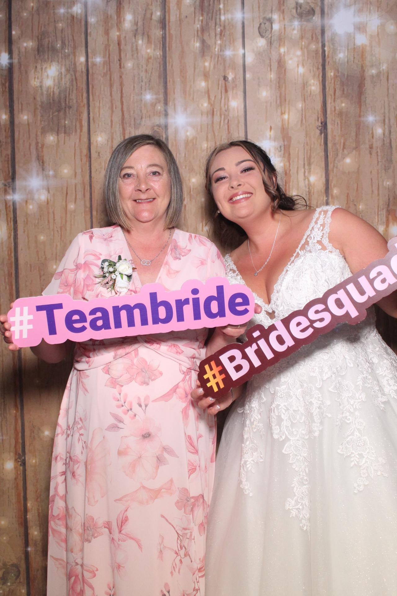 Mr & Mrs Mellor  | View more photos from the event at gallery.magicimages.uk/u/MagicImages/Mr-Mrs-Mellor