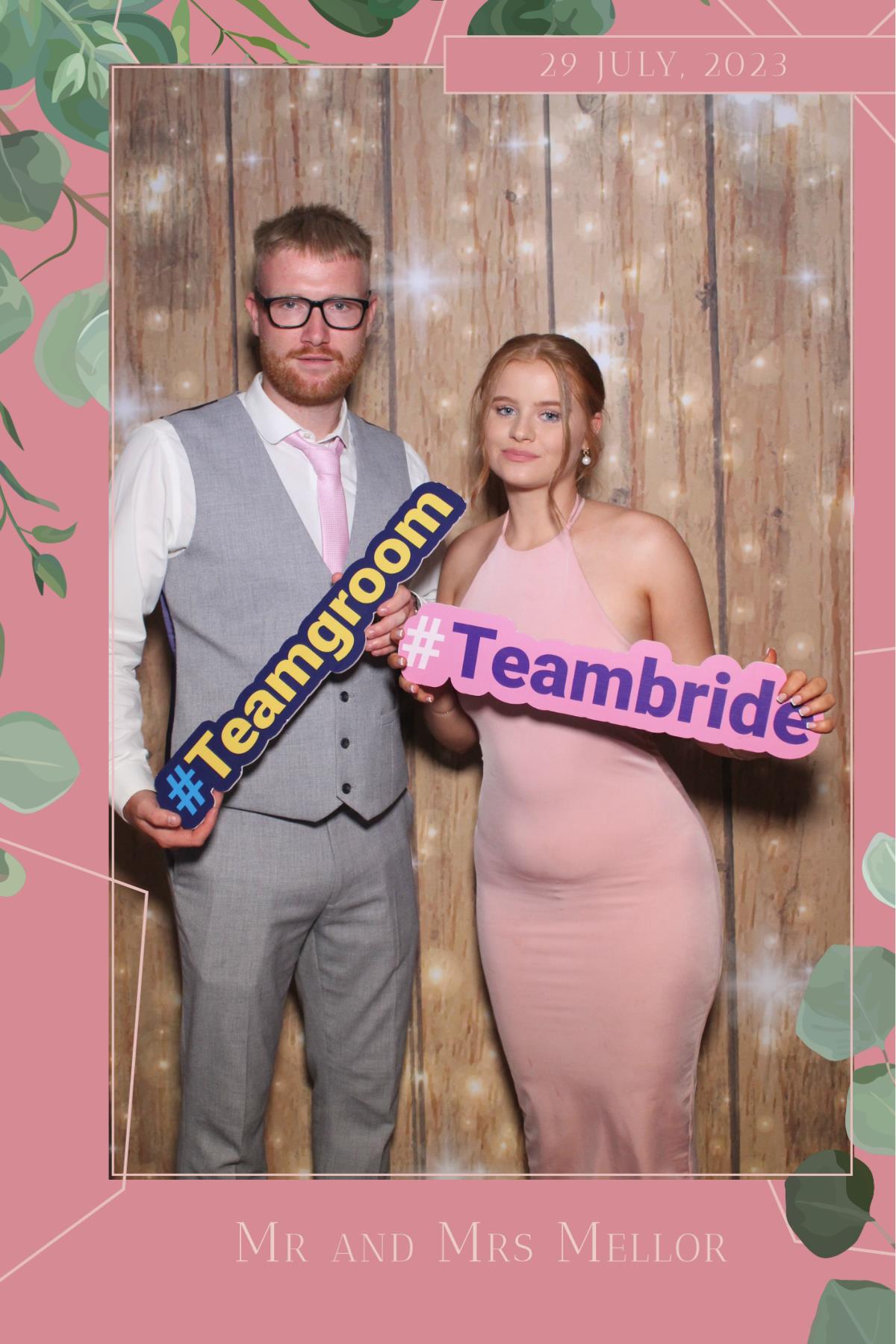 Mr & Mrs Mellor  | View more photos from the event at gallery.magicimages.uk/u/MagicImages/Mr-Mrs-Mellor