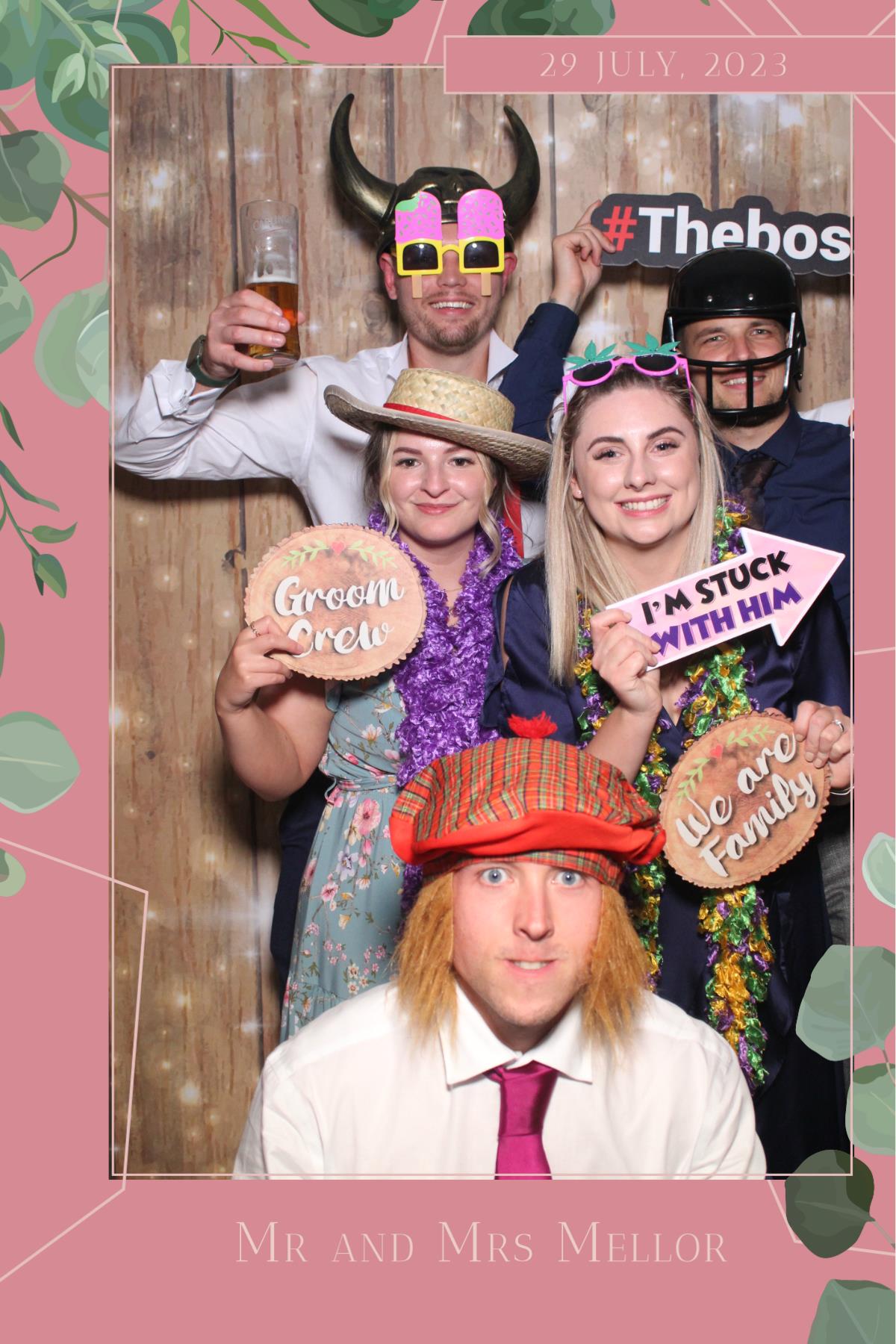 Mr & Mrs Mellor  | View more photos from the event at gallery.magicimages.uk/u/MagicImages/Mr-Mrs-Mellor