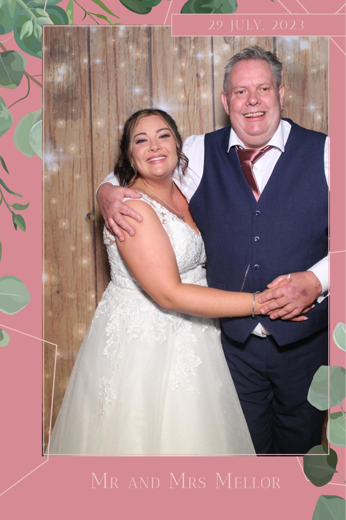 Mr & Mrs Mellor  | View more photos from the event at gallery.magicimages.uk/u/MagicImages/Mr-Mrs-Mellor