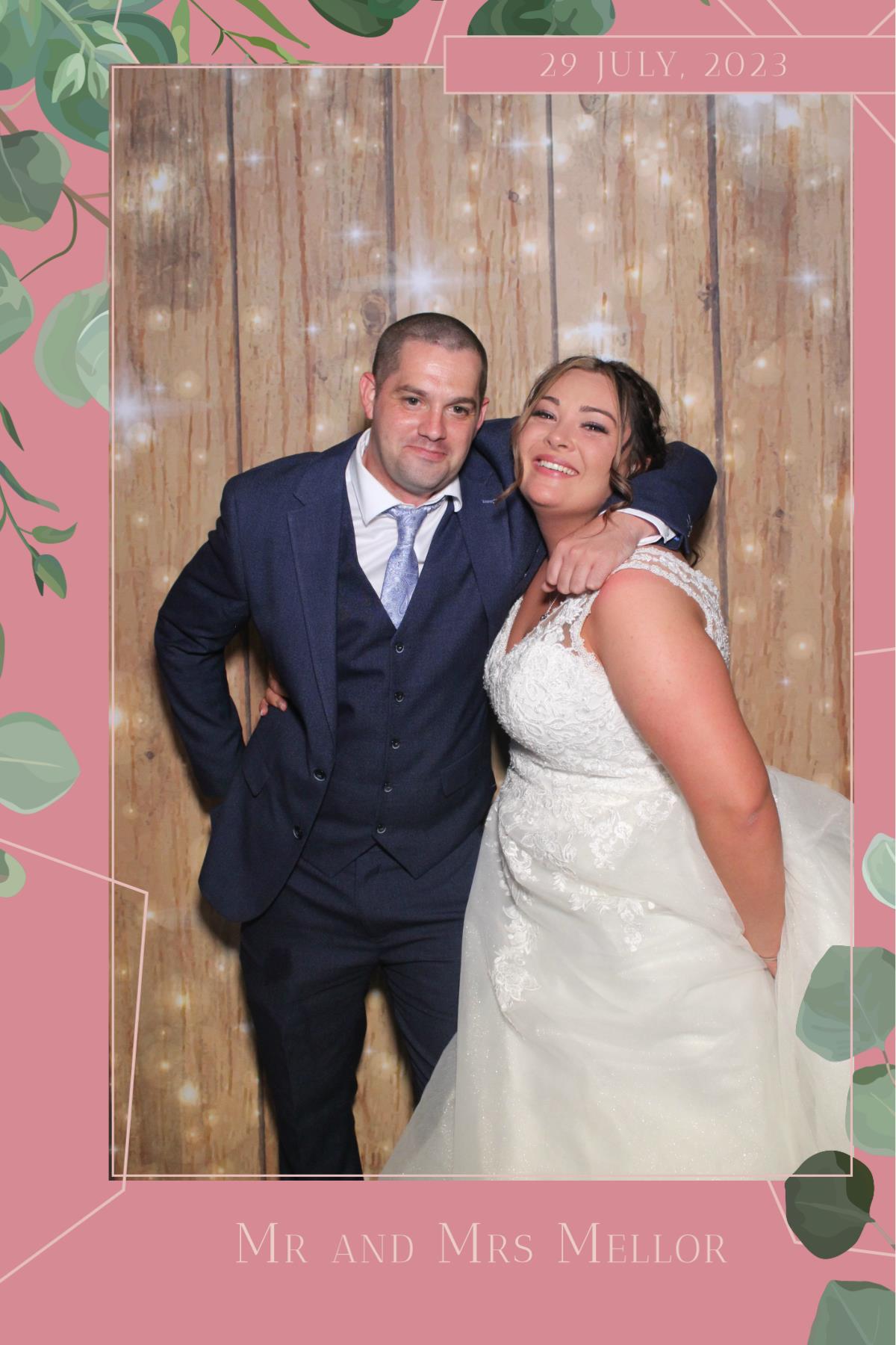 Mr & Mrs Mellor  | View more photos from the event at gallery.magicimages.uk/u/MagicImages/Mr-Mrs-Mellor