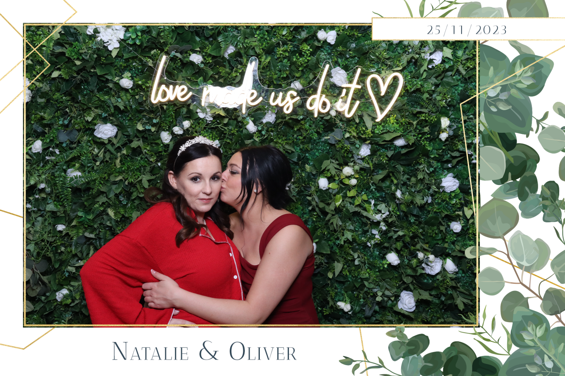 Natalie & Oliver  | View more photos from the event at gallery.magicimages.uk/u/MagicImages/Natalie-Oliver
