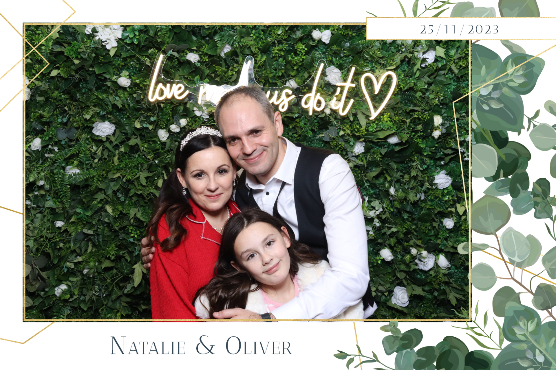 Natalie & Oliver  | View more photos from the event at gallery.magicimages.uk/u/MagicImages/Natalie-Oliver