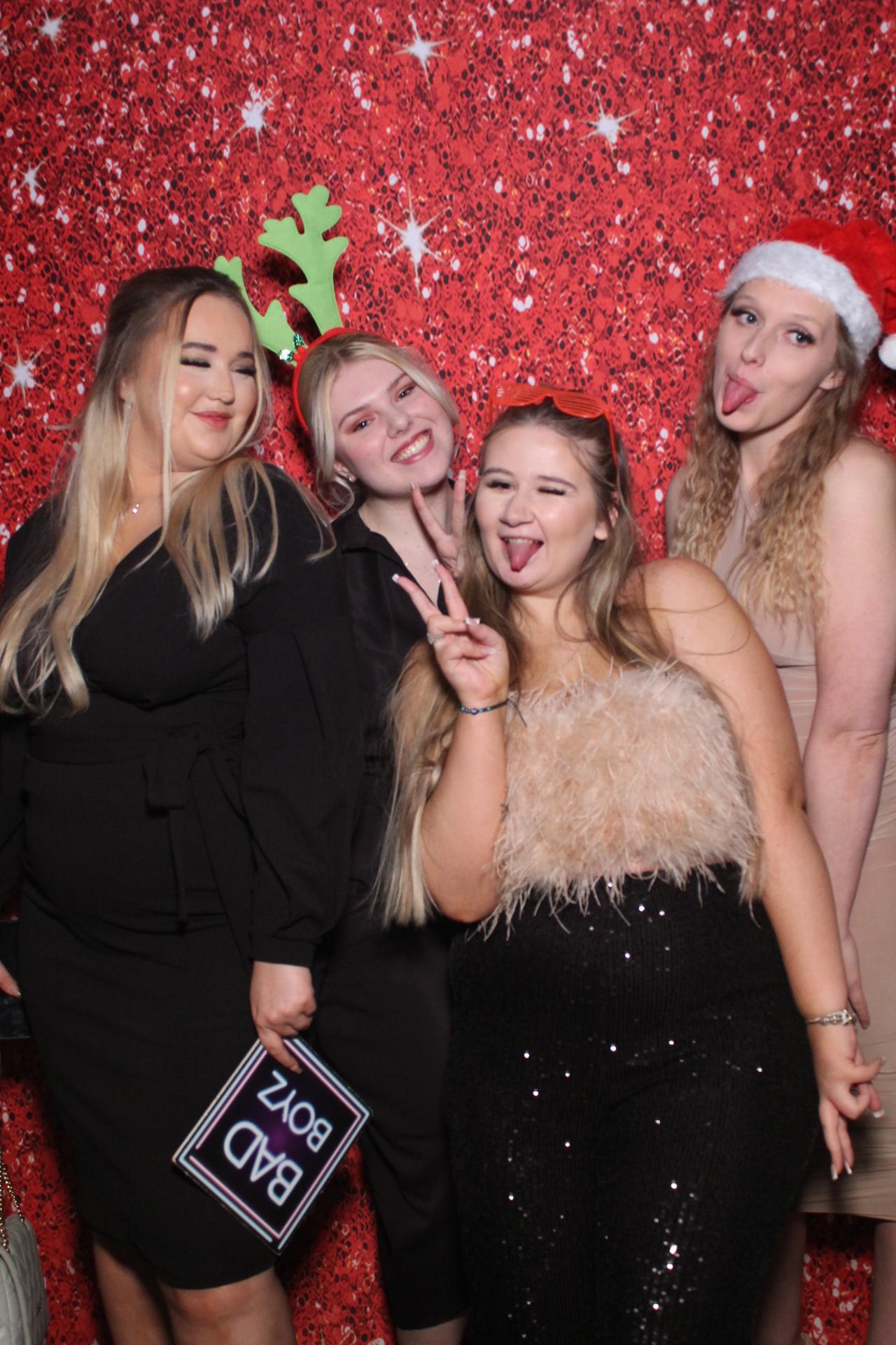 OCL Christmas party  | View more photos from the event at gallery.magicimages.uk/u/MagicImages/OCL-Christmas-party