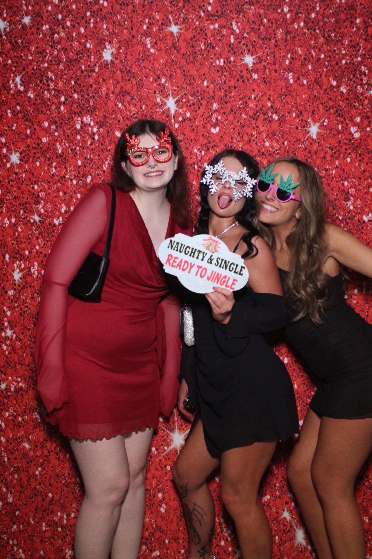 OCL Christmas party  | View more photos from the event at gallery.magicimages.uk/u/MagicImages/OCL-Christmas-party