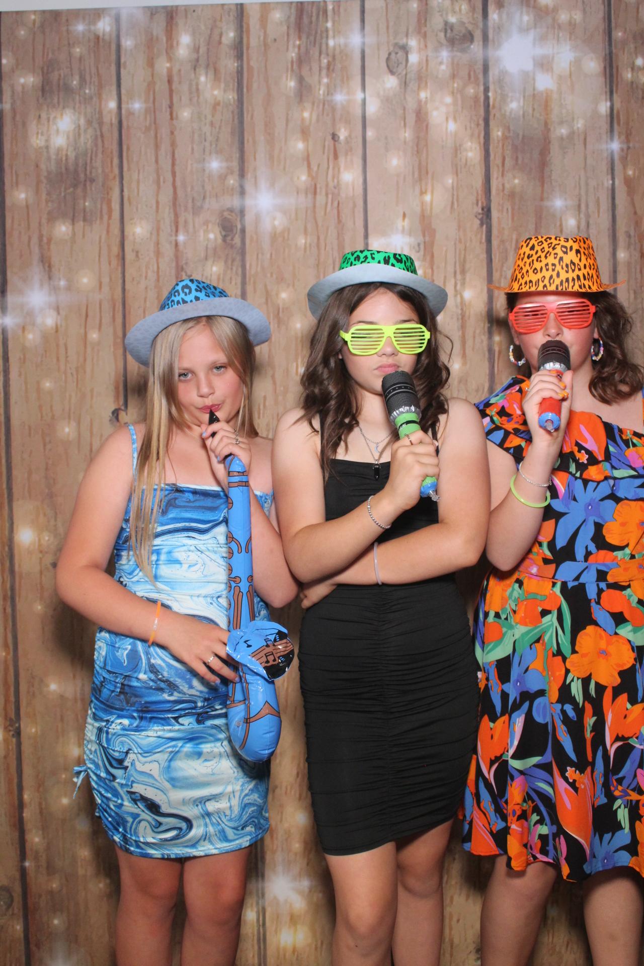 Oakworth Year 6 Leavers Party  | View more photos from the event at gallery.magicimages.uk/u/MagicImages/Oakworth-Year-6-Leavers-Party