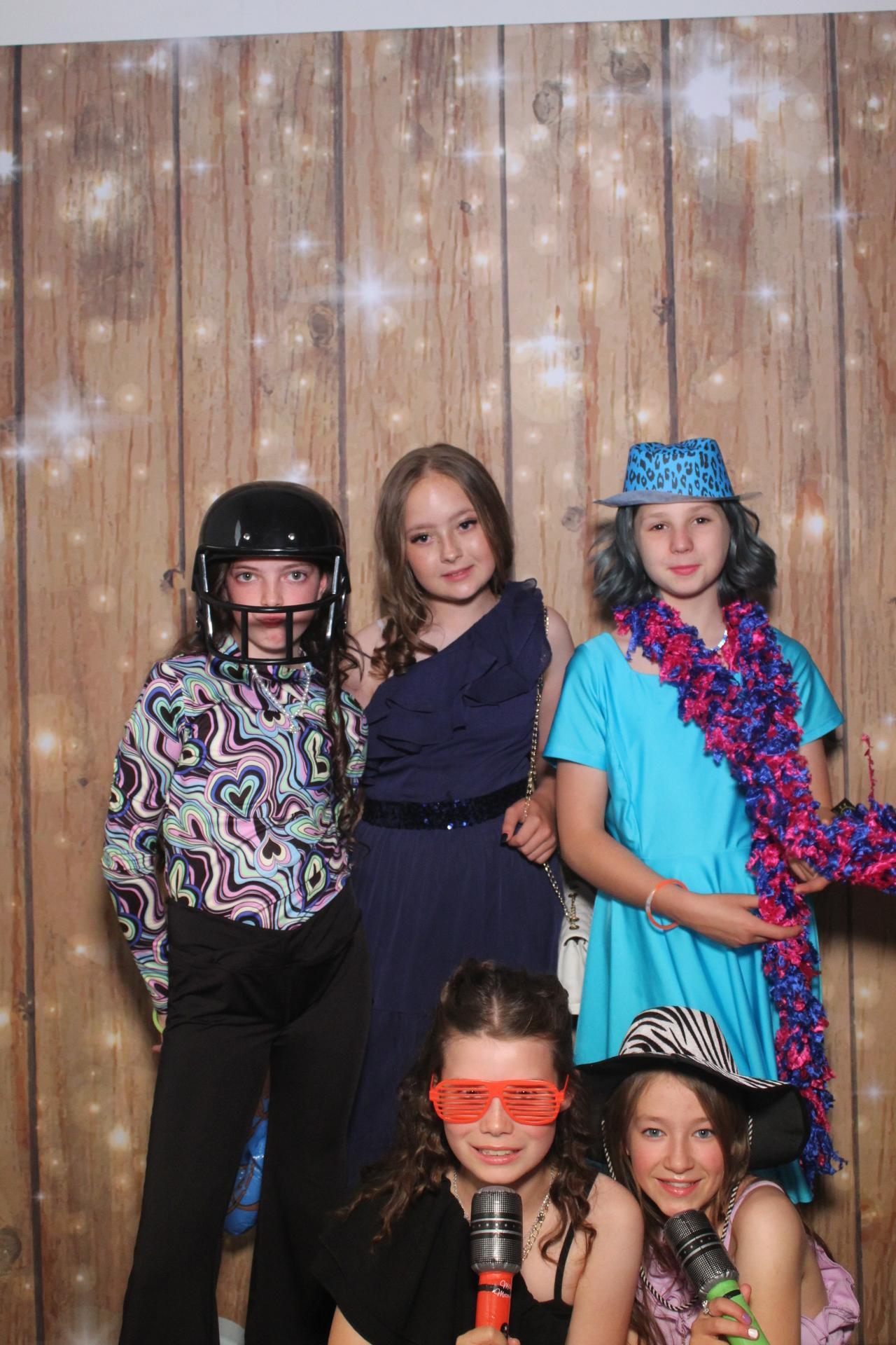 Oakworth Year 6 Leavers Party  | View more photos from the event at gallery.magicimages.uk/u/MagicImages/Oakworth-Year-6-Leavers-Party