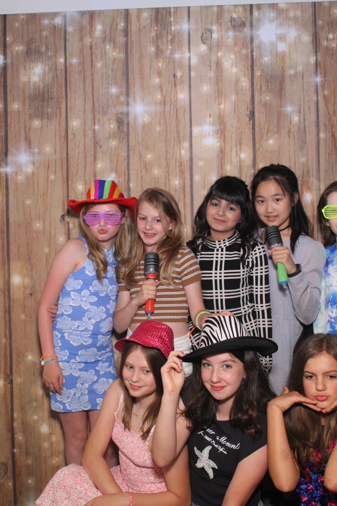 Oakworth Year 6 Leavers Party  | View more photos from the event at gallery.magicimages.uk/u/MagicImages/Oakworth-Year-6-Leavers-Party