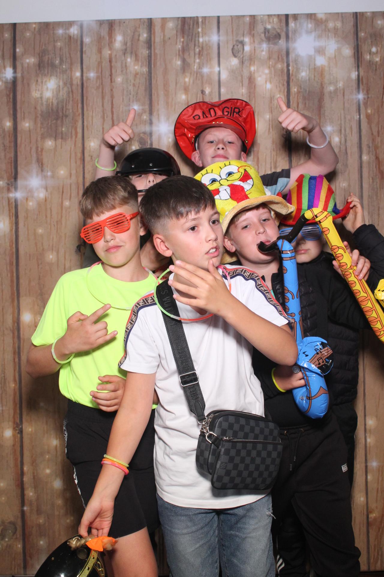 Oakworth Year 6 Leavers Party  | View more photos from the event at gallery.magicimages.uk/u/MagicImages/Oakworth-Year-6-Leavers-Party