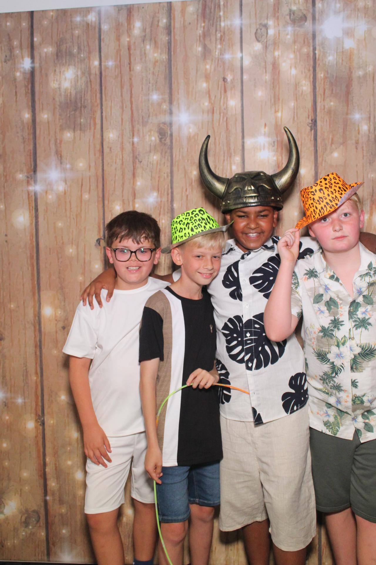 Oakworth Year 6 Leavers Party  | View more photos from the event at gallery.magicimages.uk/u/MagicImages/Oakworth-Year-6-Leavers-Party
