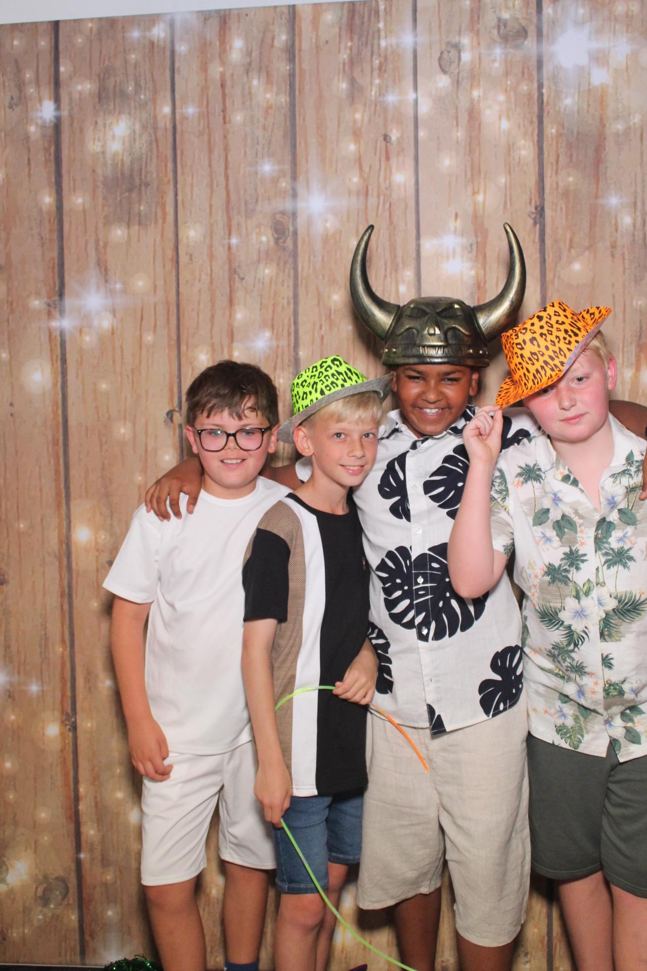 Oakworth Year 6 Leavers Party  | View more photos from the event at gallery.magicimages.uk/u/MagicImages/Oakworth-Year-6-Leavers-Party