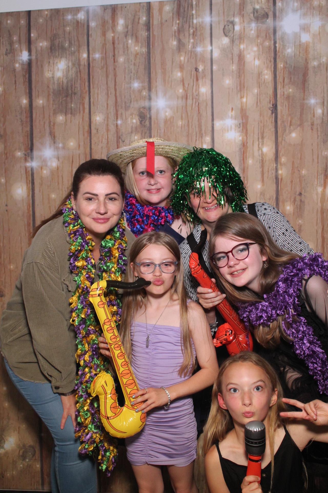 Oakworth Year 6 Leavers Party  | View more photos from the event at gallery.magicimages.uk/u/MagicImages/Oakworth-Year-6-Leavers-Party