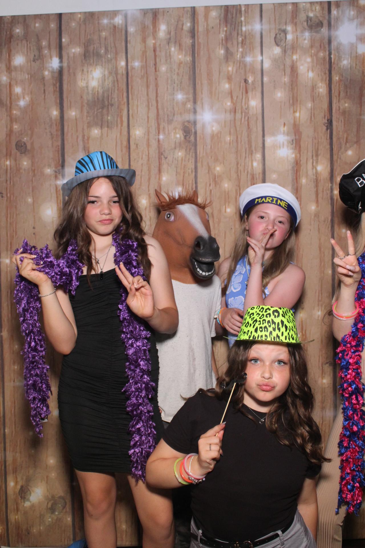 Oakworth Year 6 Leavers Party  | View more photos from the event at gallery.magicimages.uk/u/MagicImages/Oakworth-Year-6-Leavers-Party