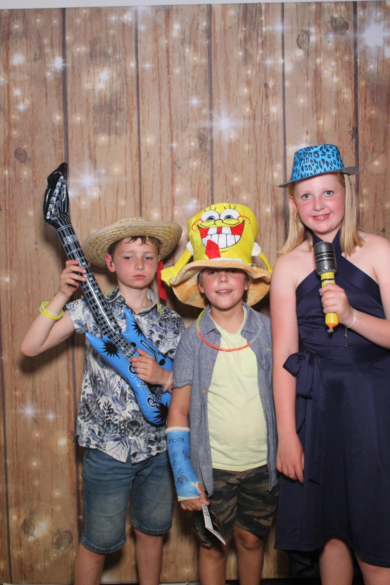 Oakworth Year 6 Leavers Party  | View more photos from the event at gallery.magicimages.uk/u/MagicImages/Oakworth-Year-6-Leavers-Party