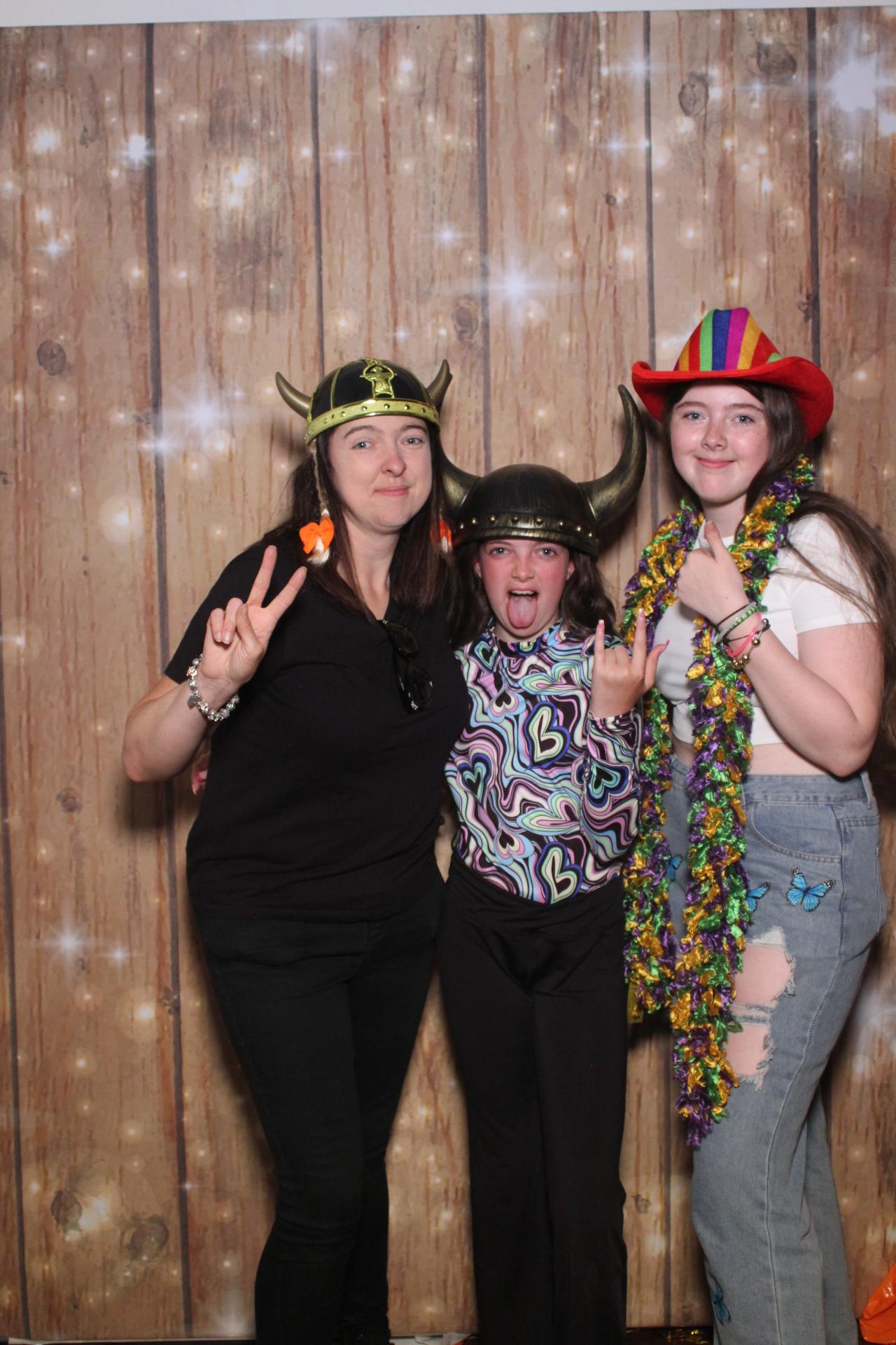 Oakworth Year 6 Leavers Party  | View more photos from the event at gallery.magicimages.uk/u/MagicImages/Oakworth-Year-6-Leavers-Party