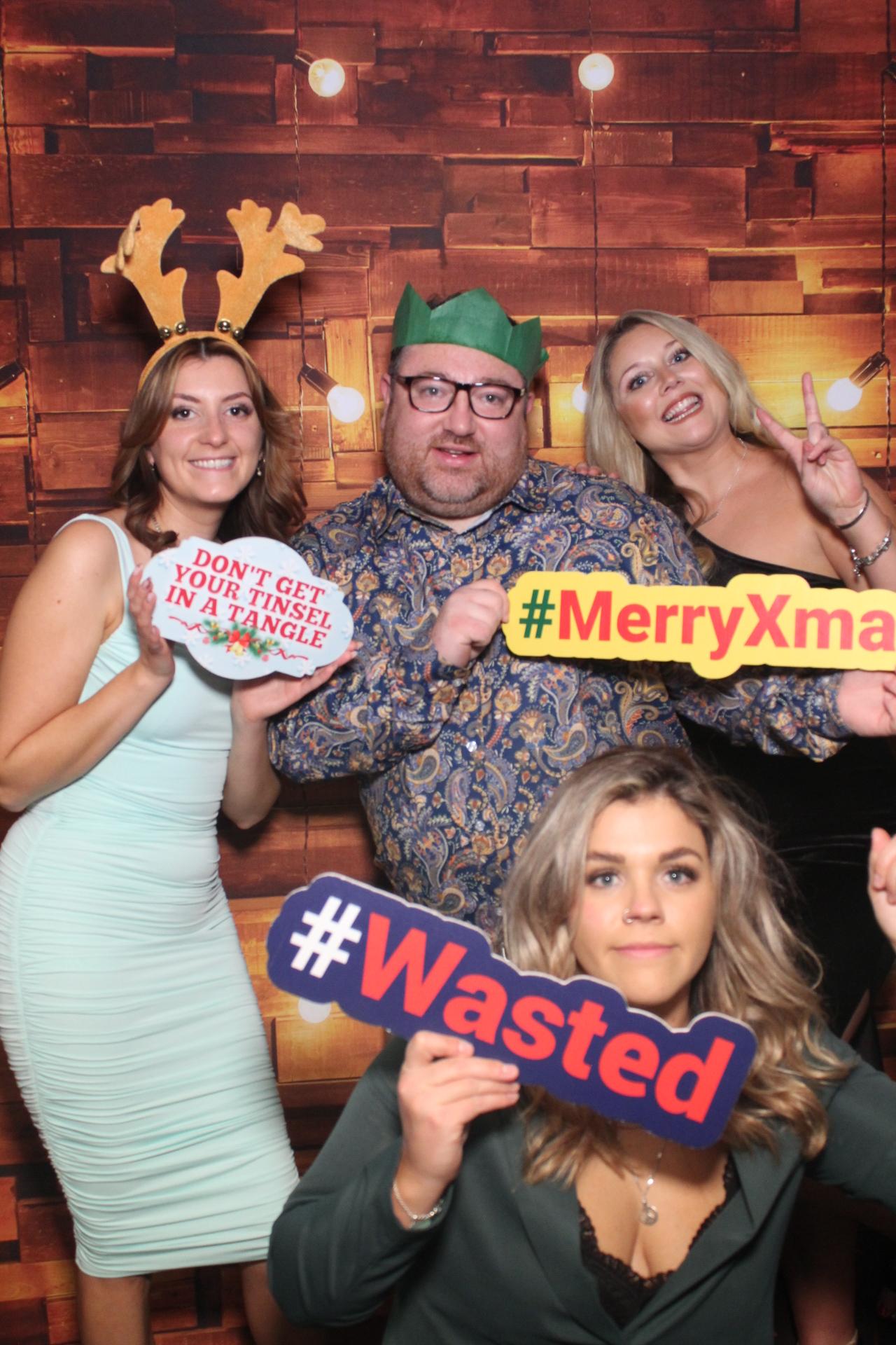 Ramsdens Christmas Party   | View more photos from the event at gallery.magicimages.uk/u/MagicImages/Ramsdens-Christmas-Party-0