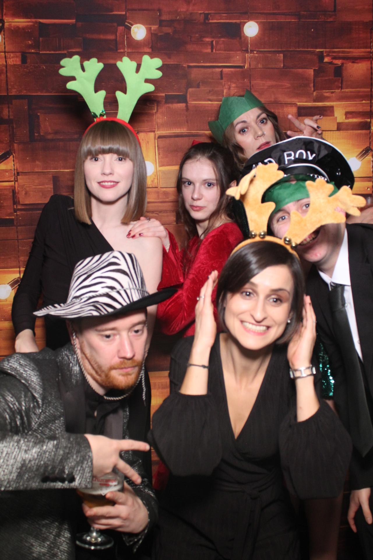 Ramsdens Christmas Party   | View more photos from the event at gallery.magicimages.uk/u/MagicImages/Ramsdens-Christmas-Party-0