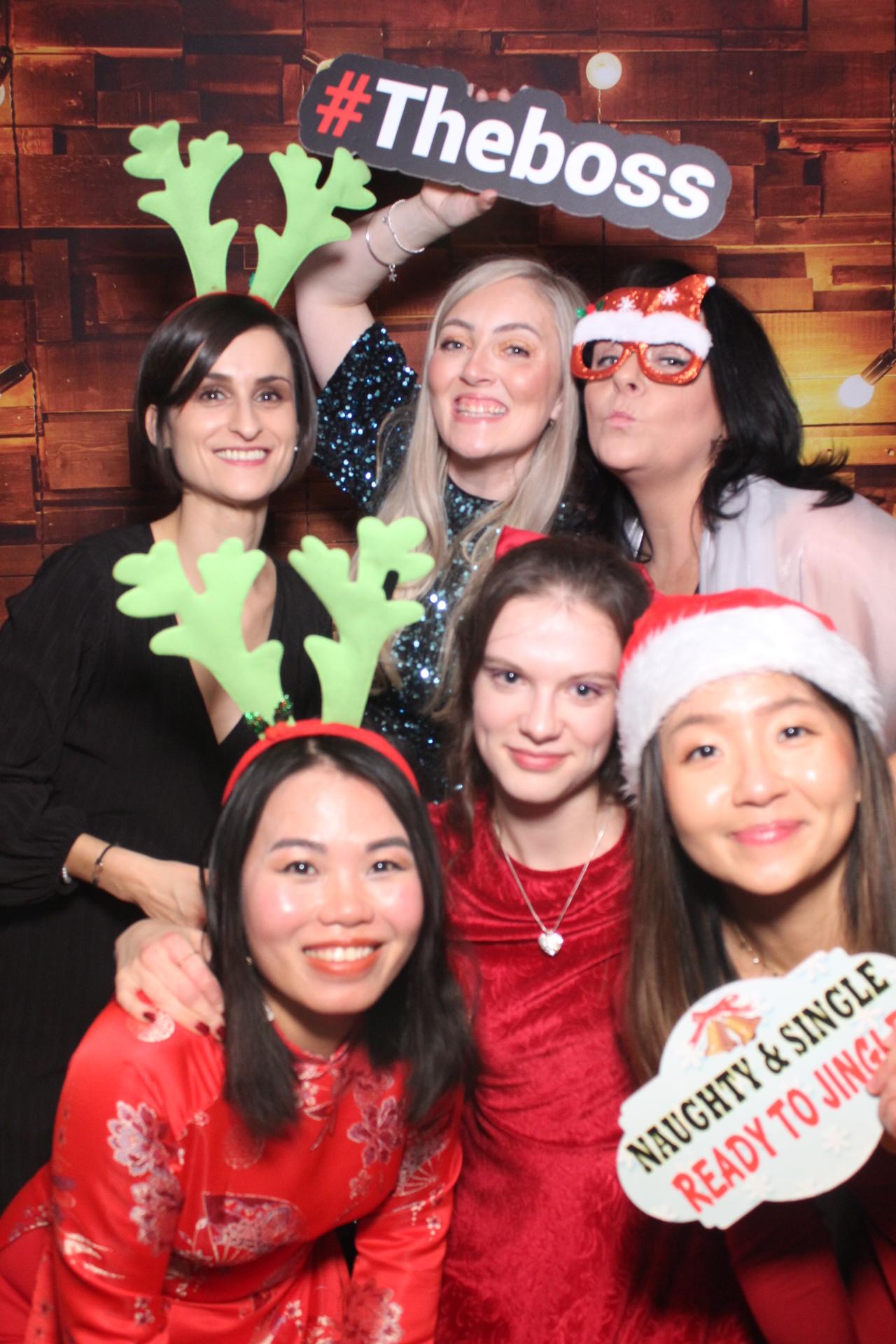 Ramsdens Christmas Party   | View more photos from the event at gallery.magicimages.uk/u/MagicImages/Ramsdens-Christmas-Party-0