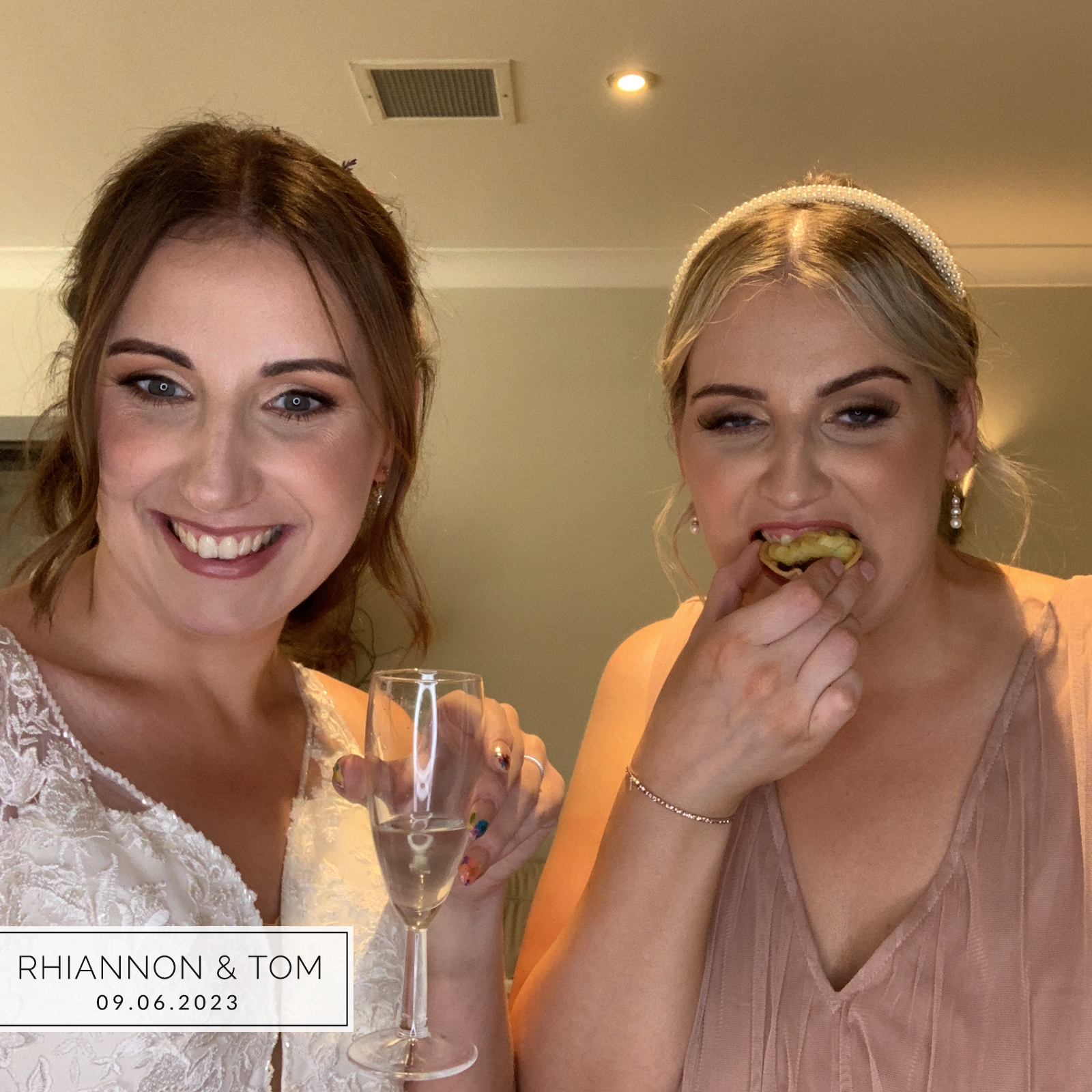 Rhiannon & Tom | View more photos from the event at gallery.magicimages.uk/u/MagicImages/Rhiannon-Tom