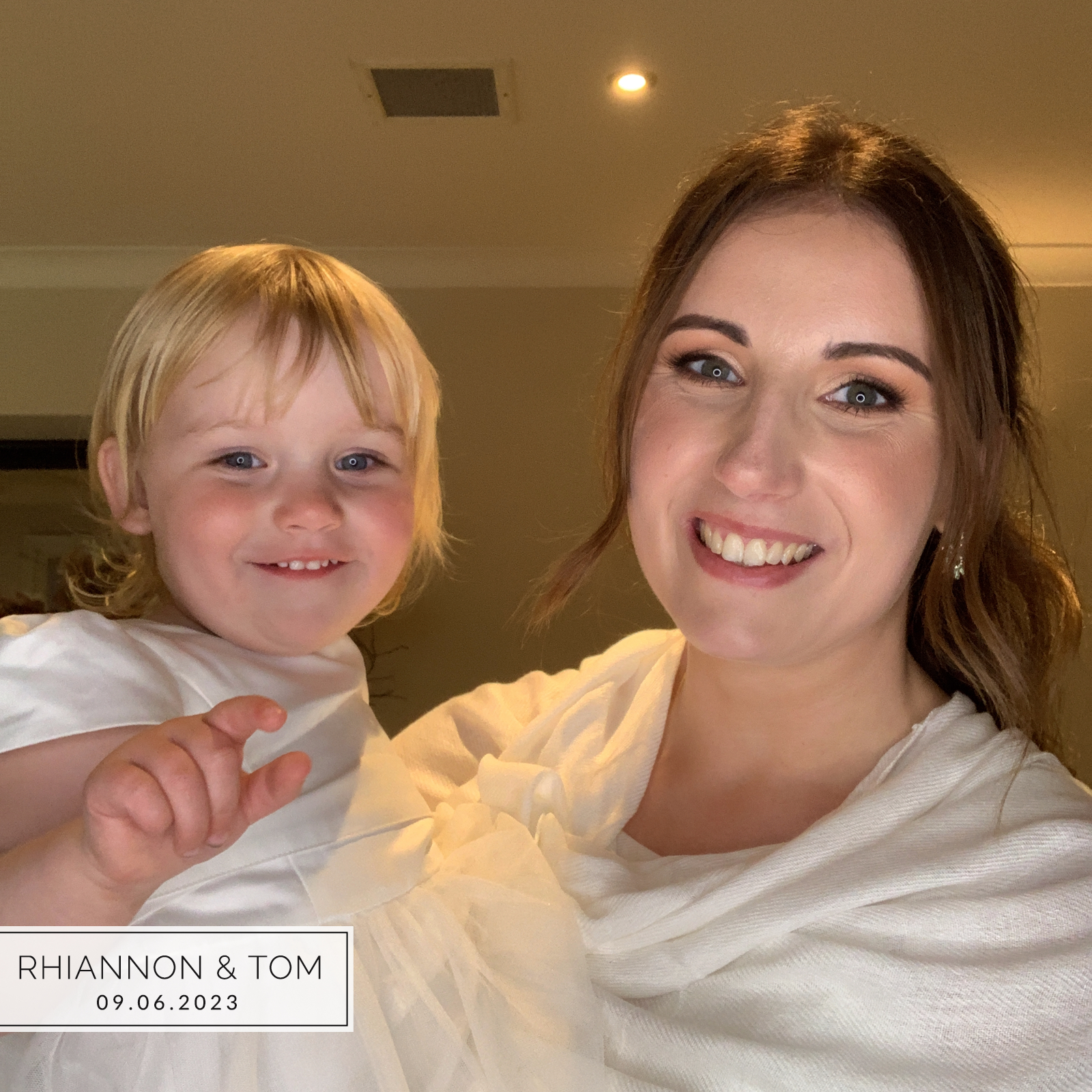 Rhiannon & Tom | View more photos from the event at gallery.magicimages.uk/u/MagicImages/Rhiannon-Tom