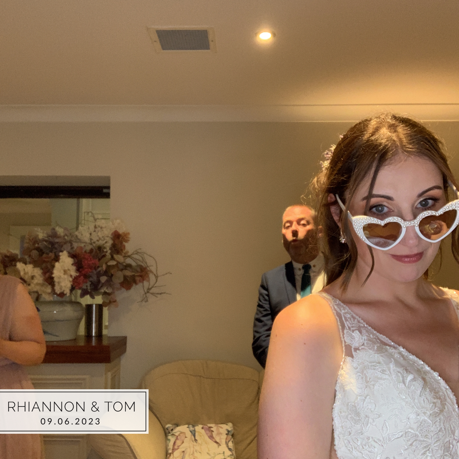 Rhiannon & Tom | View more photos from the event at gallery.magicimages.uk/u/MagicImages/Rhiannon-Tom