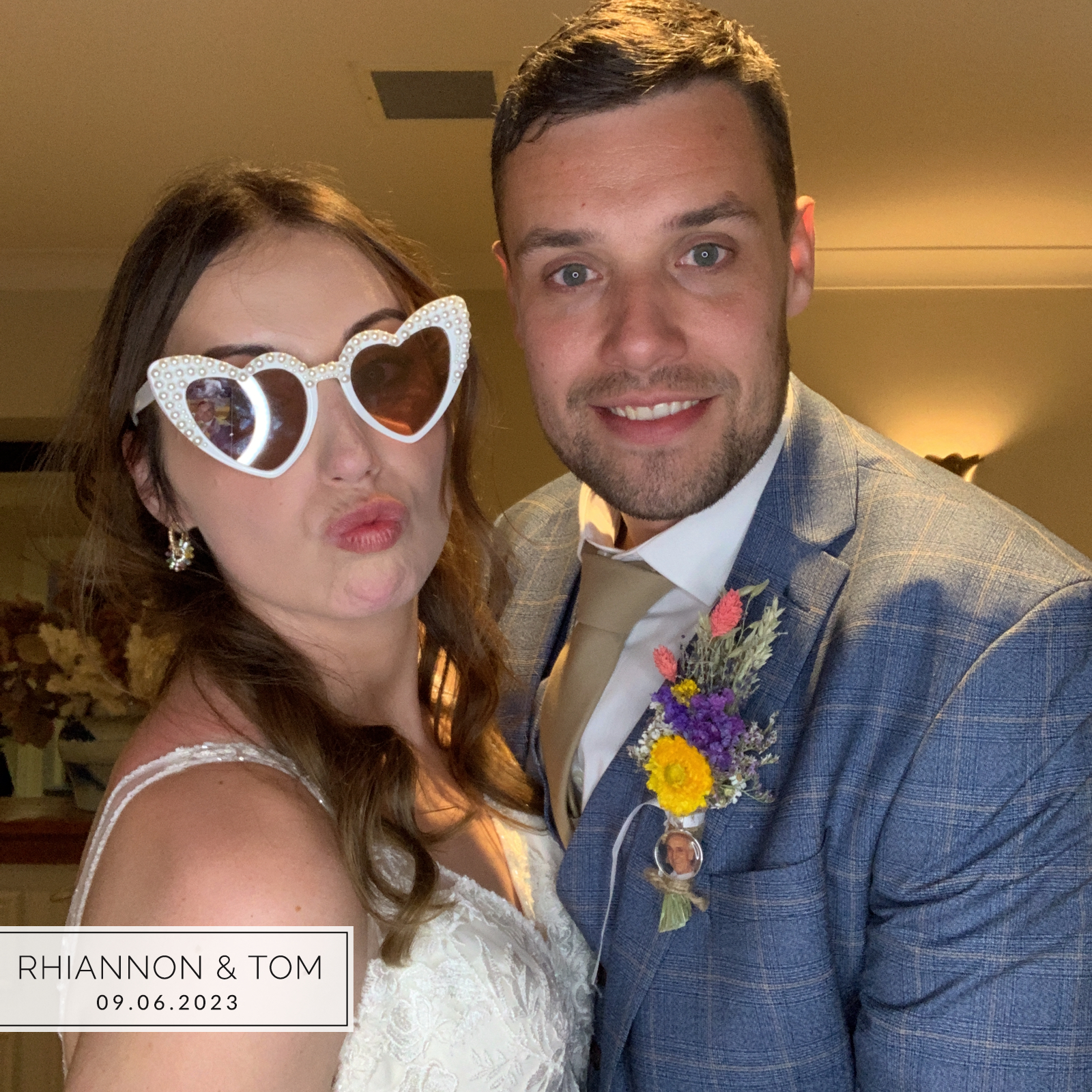 Rhiannon & Tom | View more photos from the event at gallery.magicimages.uk/u/MagicImages/Rhiannon-Tom