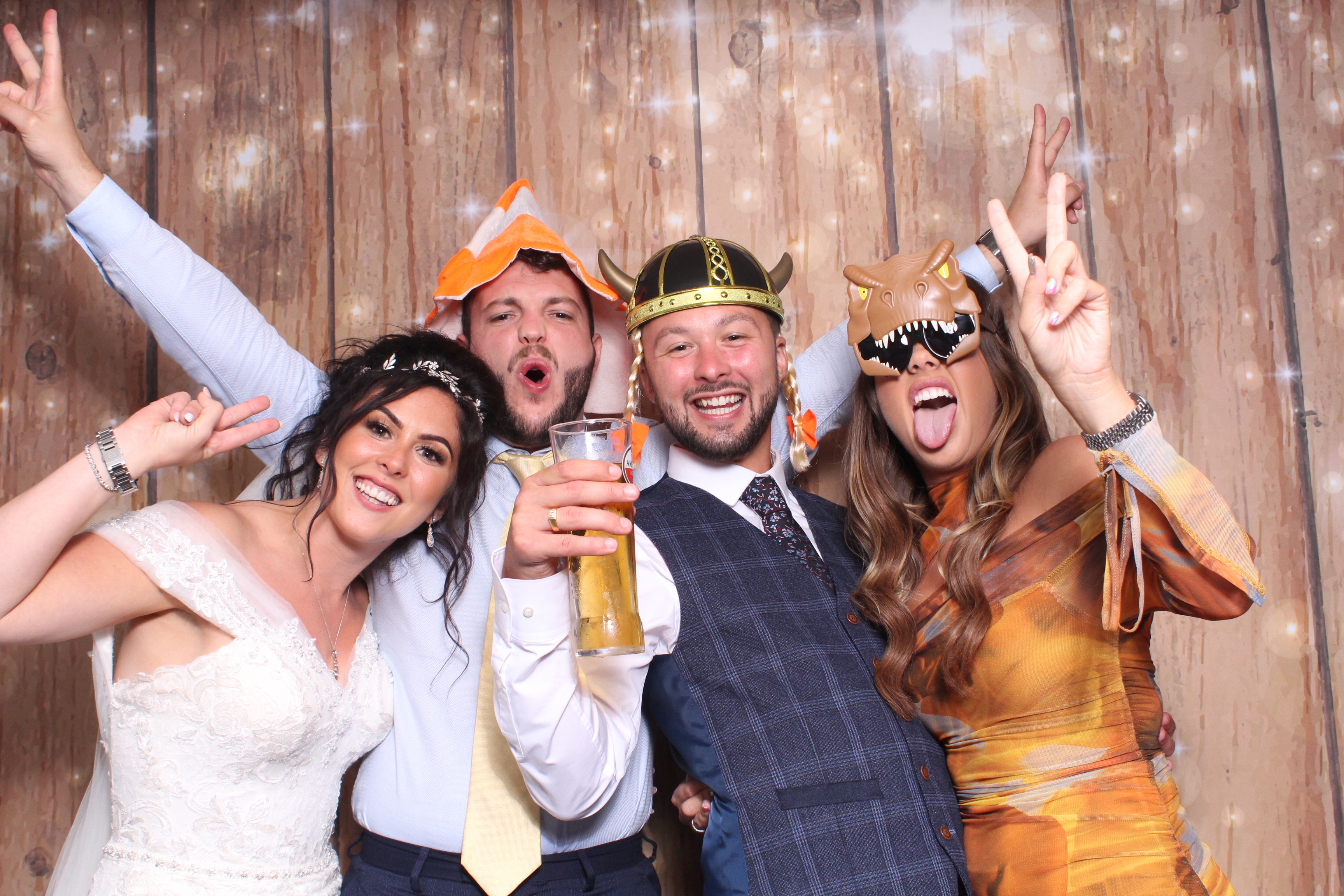 Sean & Shenley  | View more photos from the event at gallery.magicimages.uk/u/MagicImages/Sean-Shenley