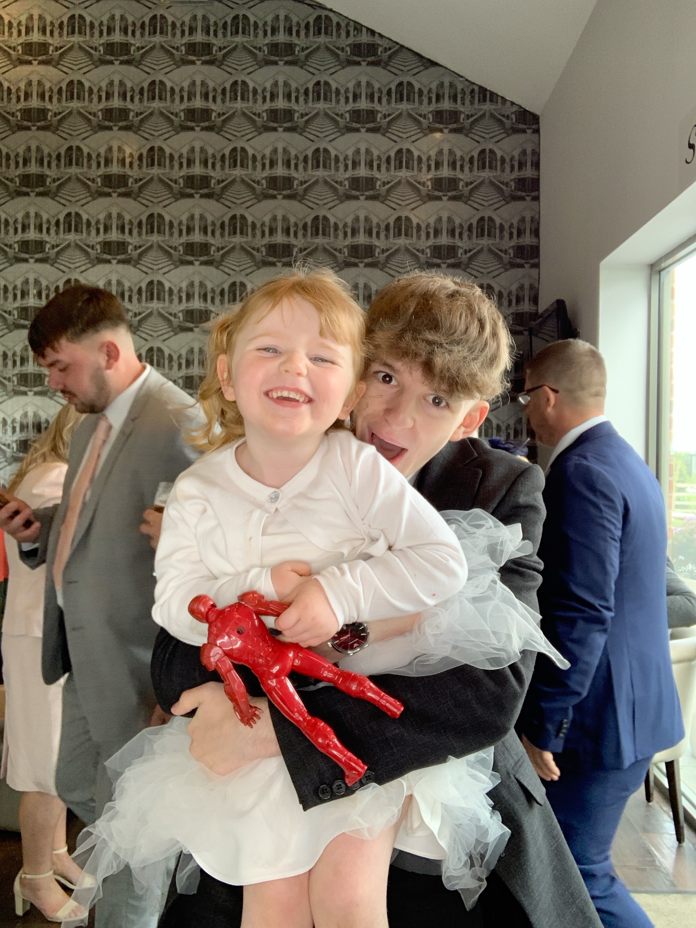 Aurtum & Liam  | View more photos from the event at gallery.magicimages.uk/u/MagicImages/Aurtum-Liam
